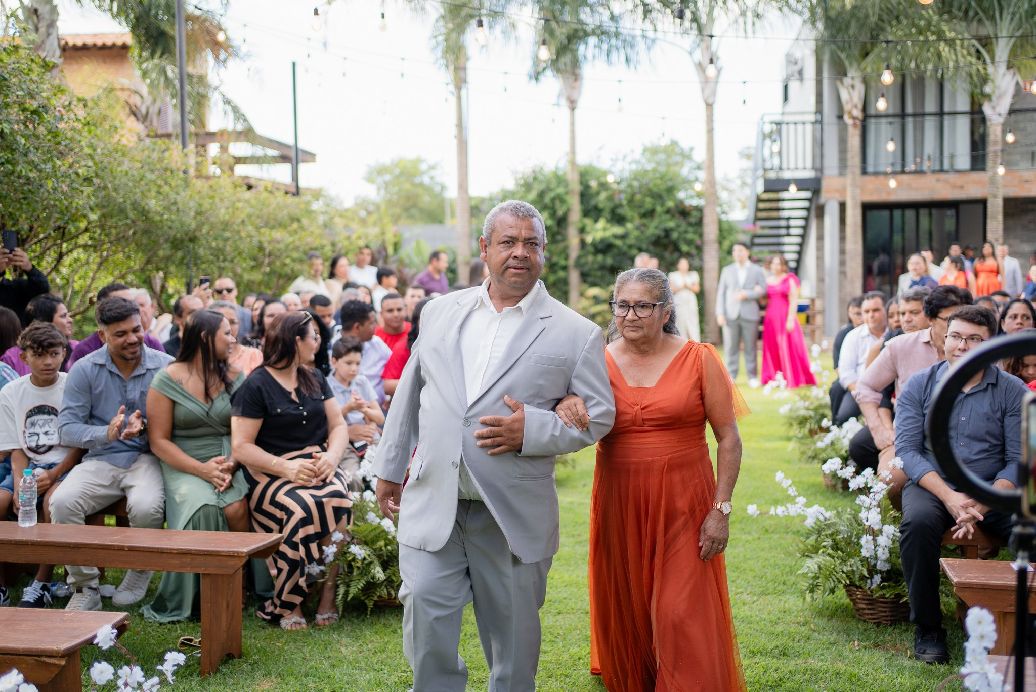 Larissa & Vinicius — Espaço Faveral / Aararaquara. Robson Colaço