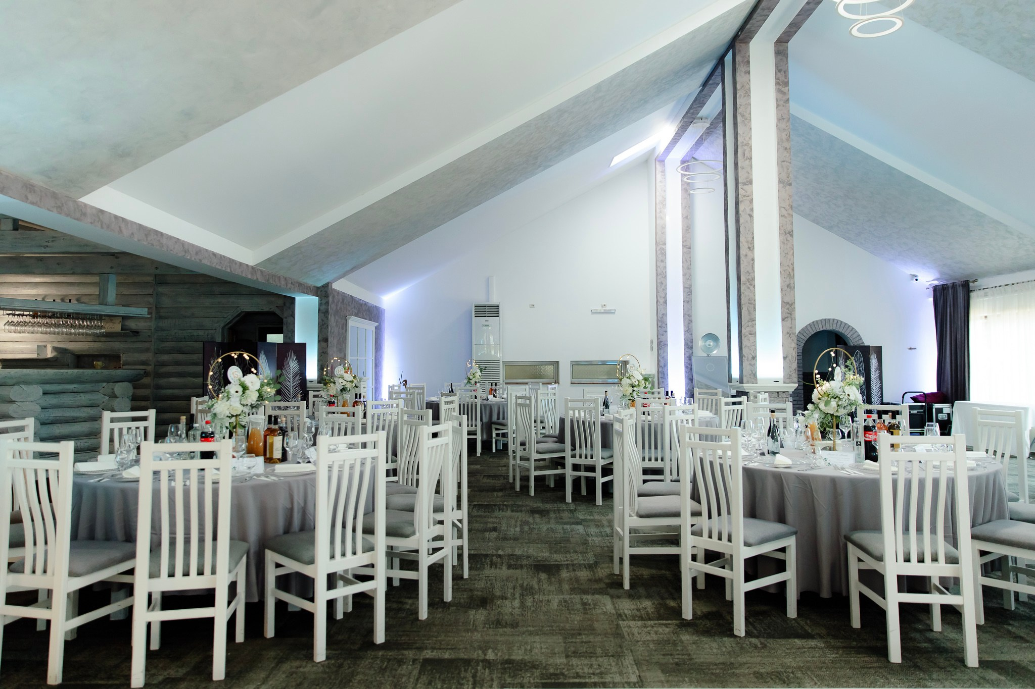 Ioana & Ionuț | Nuntă de poveste la Păstrăvăria Poiana din Mălini județul Suceava. Servicii foto-video profesionale, pentru momente de neuitat