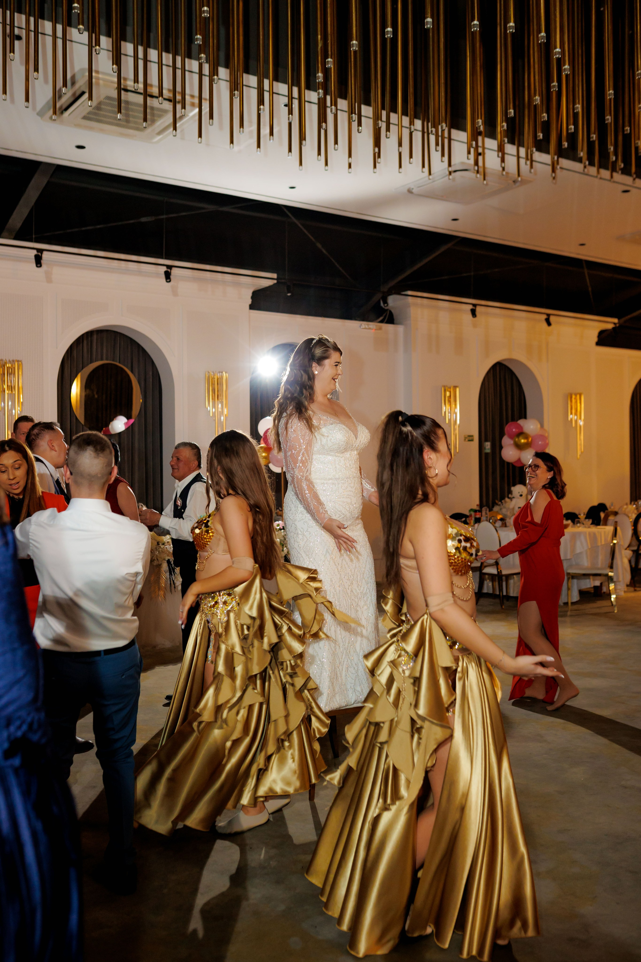 Povestea voastră, regizată de noi |Cristi Turculet Videograf Nuntă Suceava | wedding highlight. Servicii foto-video profesionale, pentru momente de neuitat