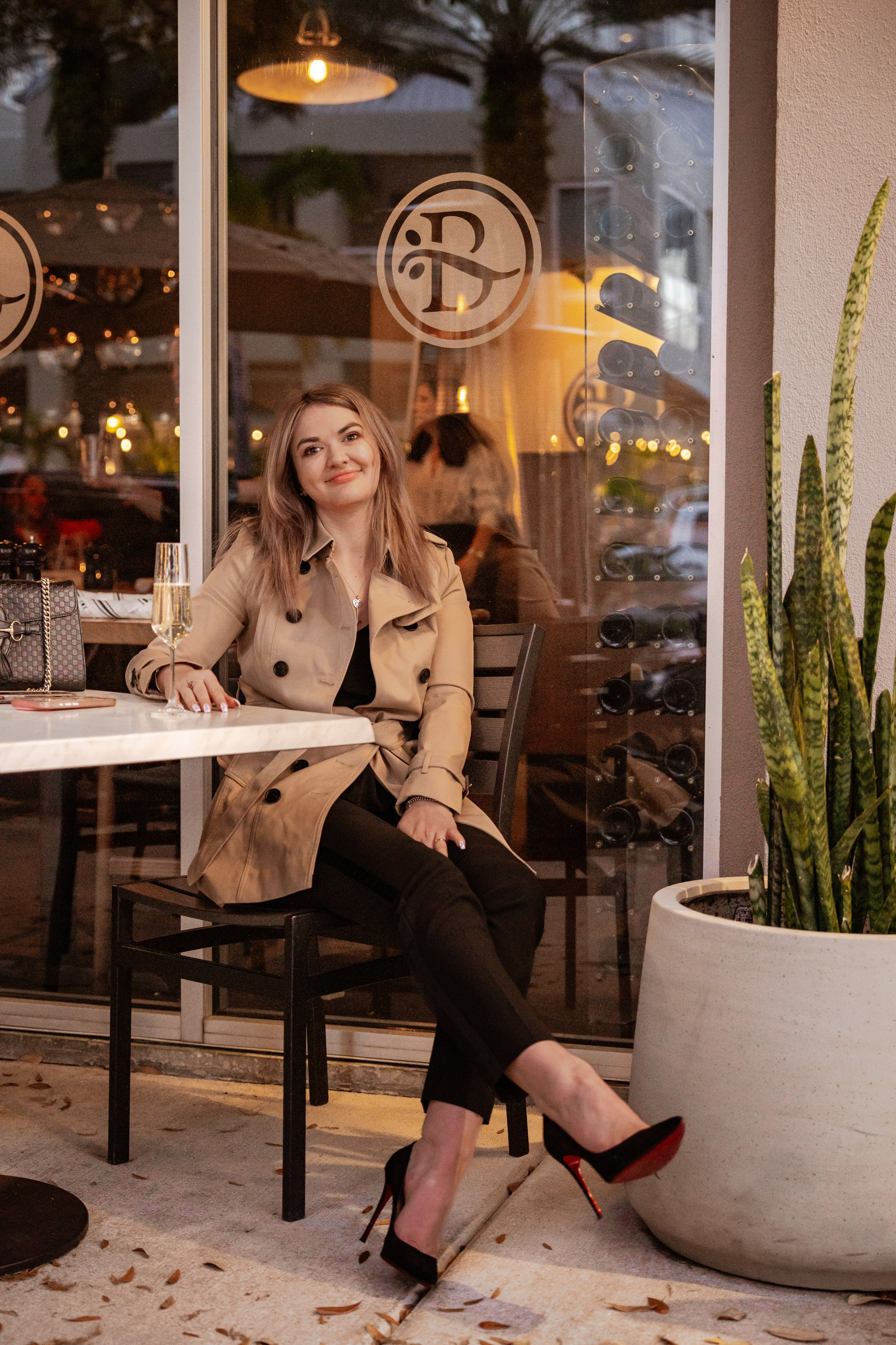 Anna. Welcome to my video and photo world!