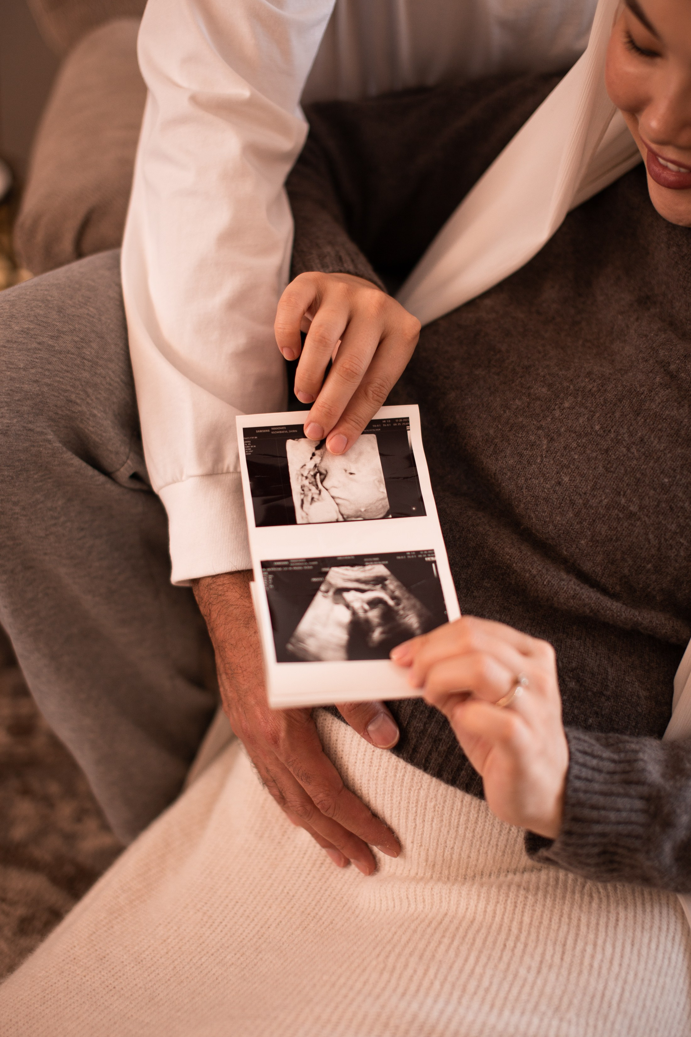 Shirin & her family. Wedding & elopement photographer Viktoriya Kravtsov. Las Vegas