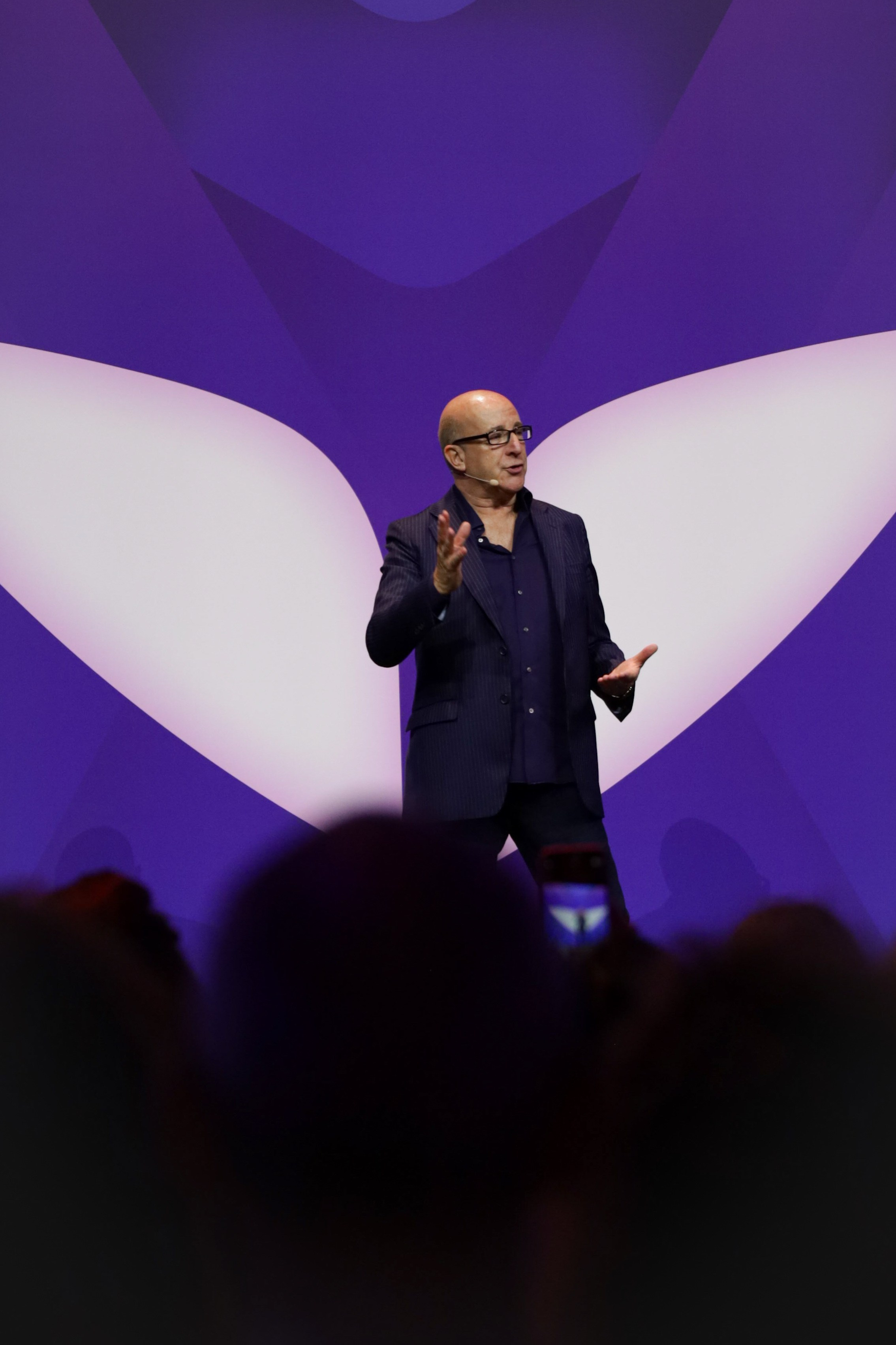 MindValley U. Emiliia Kotruch PHOTOGRAPHER