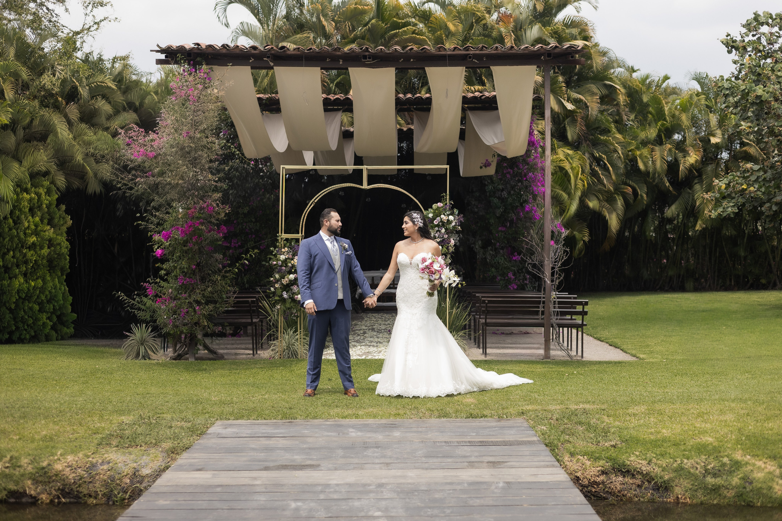 FIRST LOOK. JESÚS MEJÍA