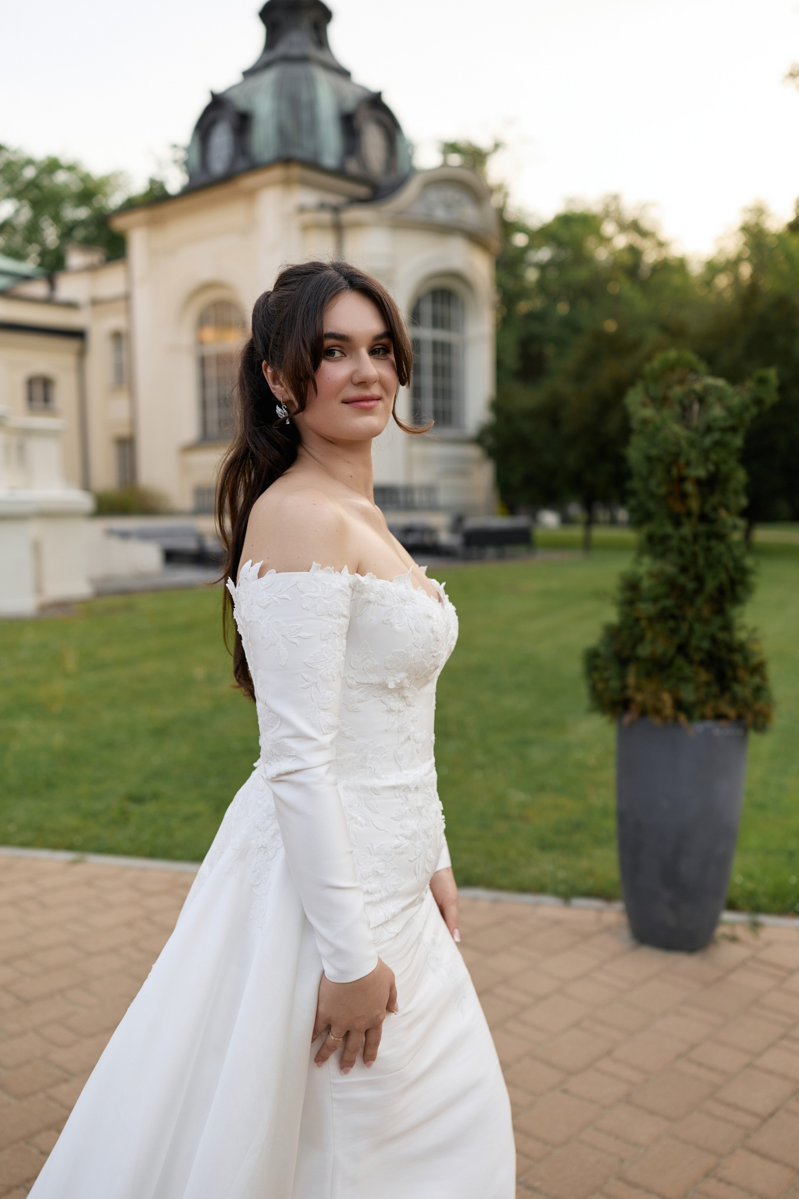 Wiktoria & Kacper. Pałac Goetz. Fotograf ślubny i rodzinny w Krakowie Yana Klymova