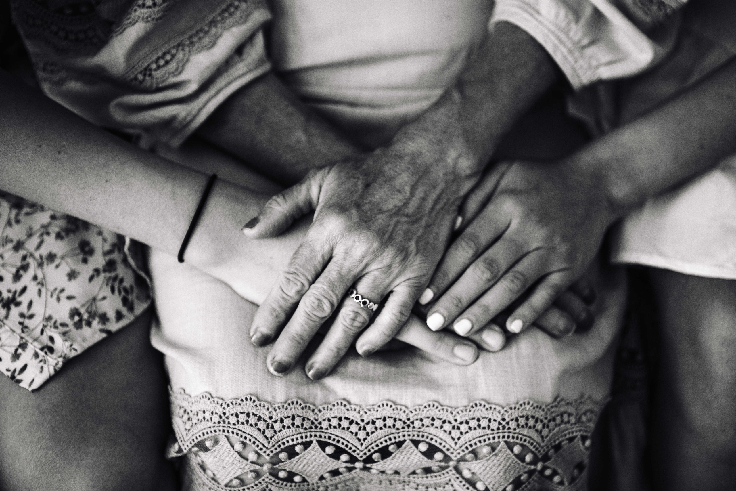 MAALE ADUMIM, HOME PHOTO SESSION + DESERT. Https://shi-photo.com/