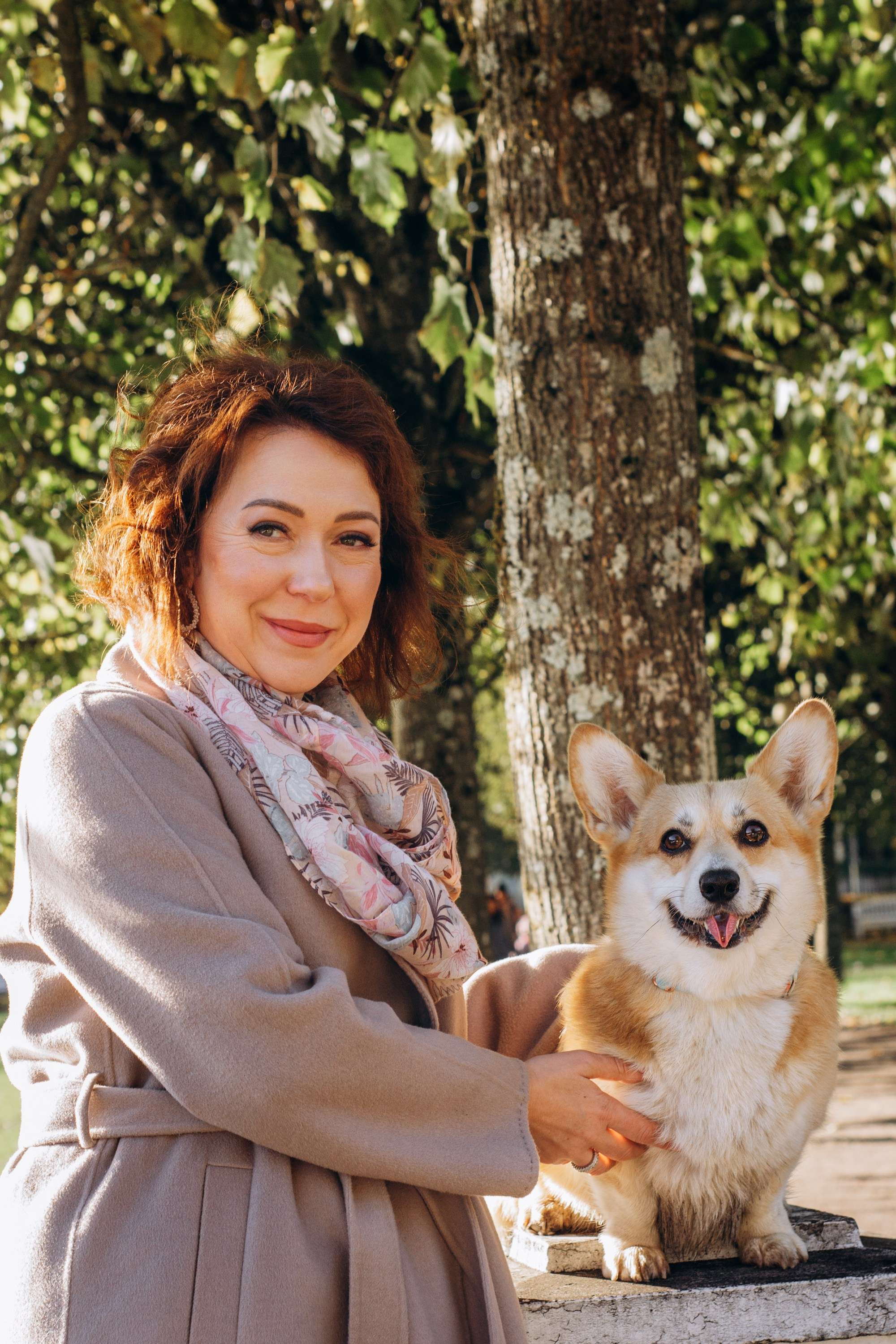 Irina and her Teffy, Pembroke Welsh Corgi. Kat Laisaar — Pet photographer in Tallinn