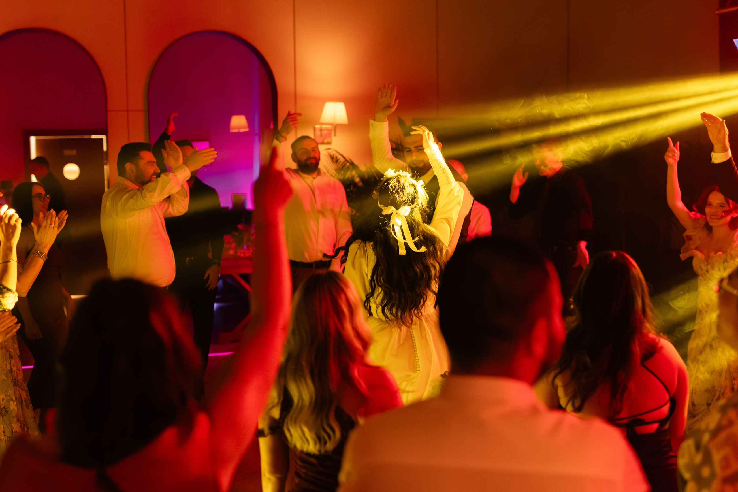 Flori & Cosmin. Main