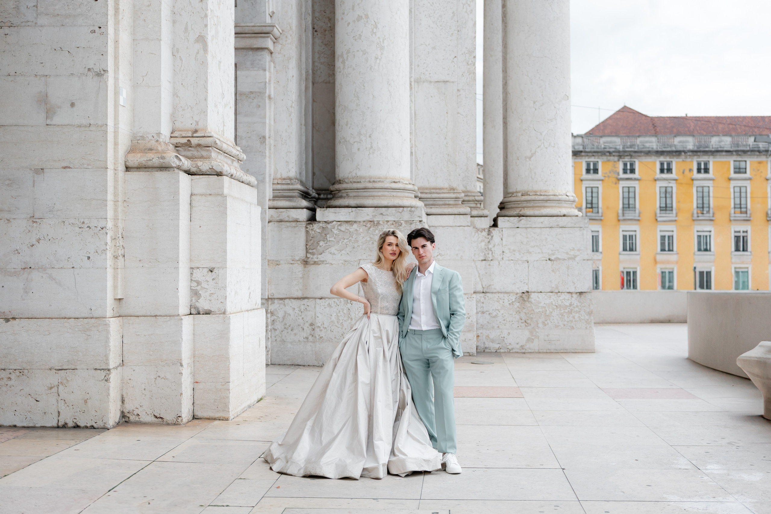 Vivien & Razvan. Main