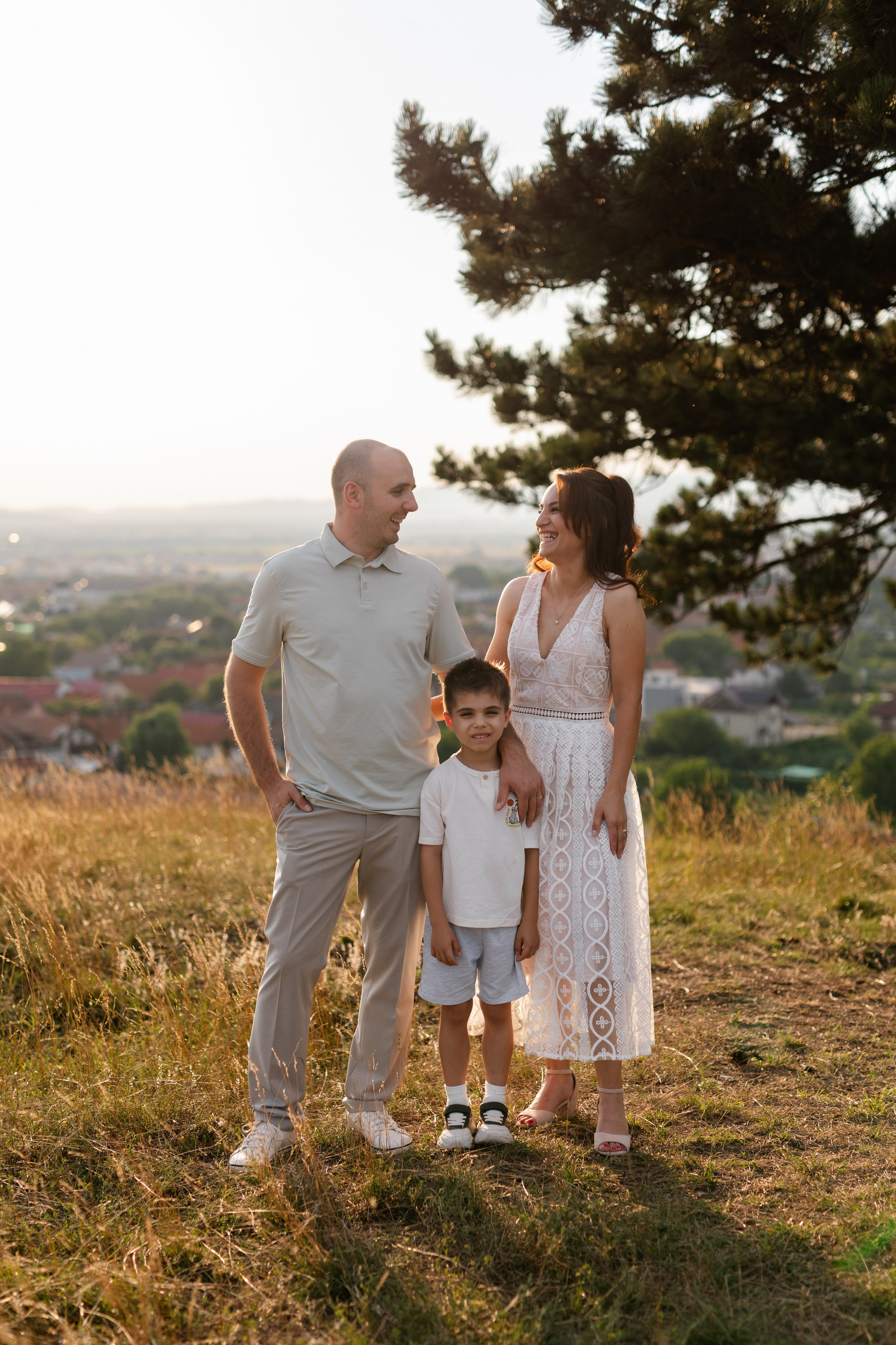 Claudia, Ionut & Cezar — Family. Main