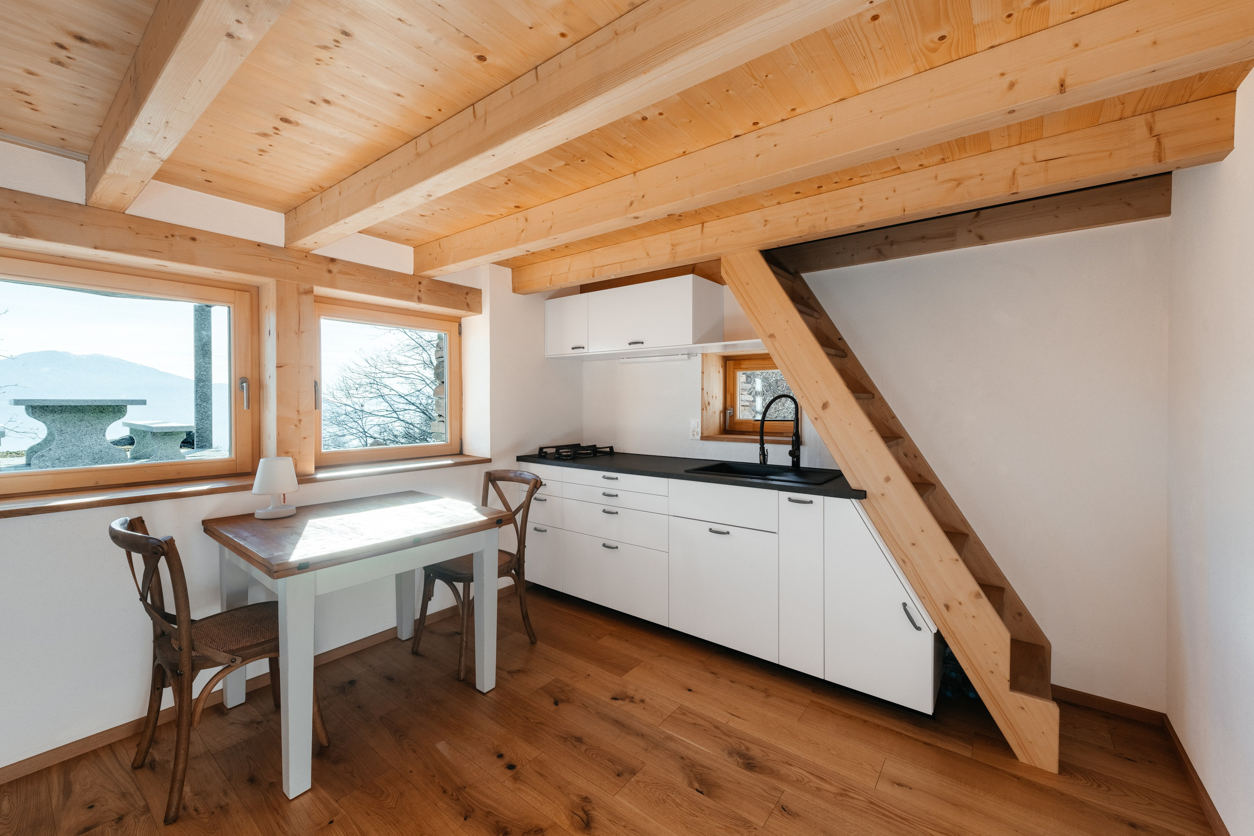 Rustico, VAL RESA, TICINO. Hallo! Ich bin Elena und arbeite als Immobilienfotografin