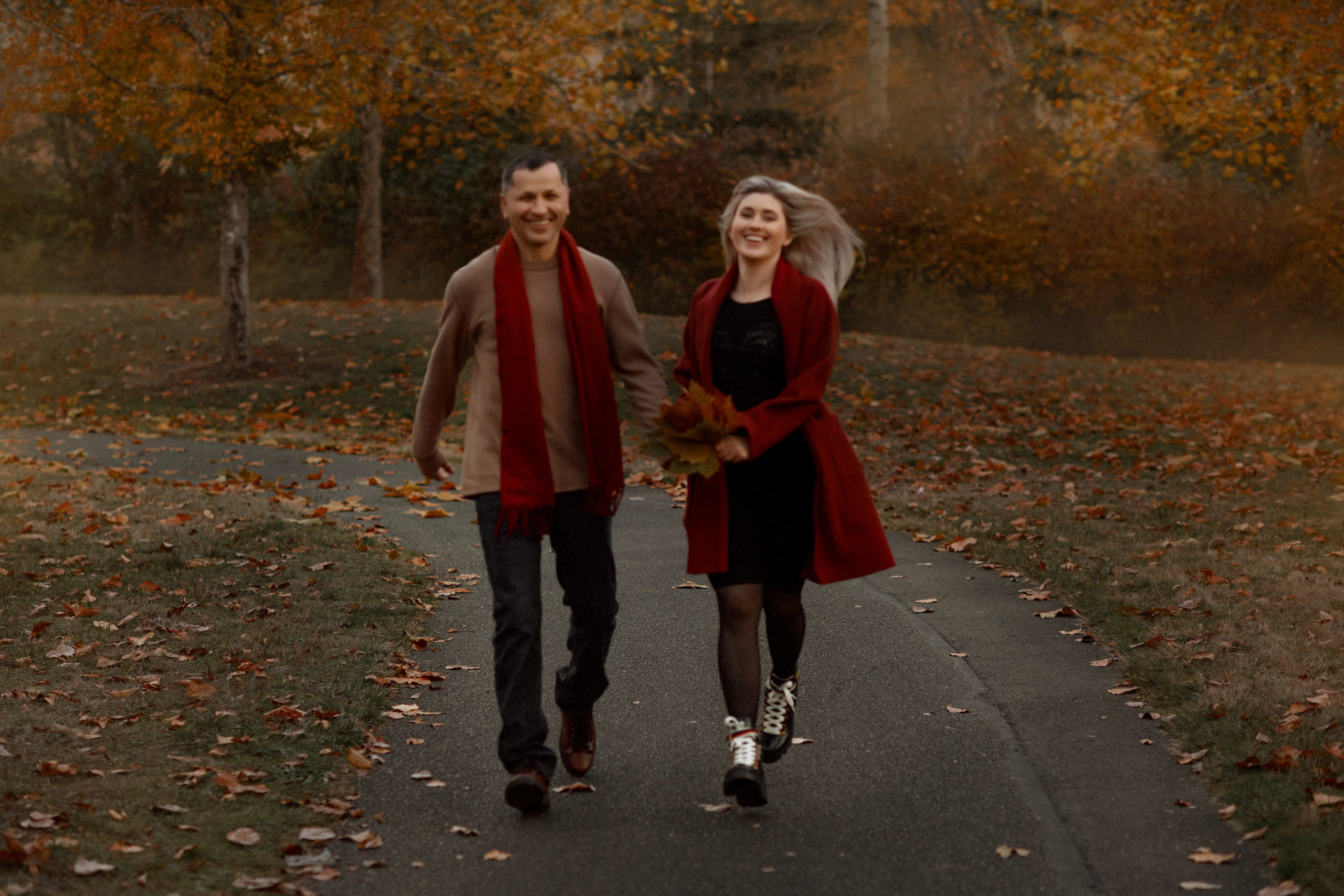 Autumn romance. Wedding & portrait photography in the Seattle Area. Helen Michelle photographer