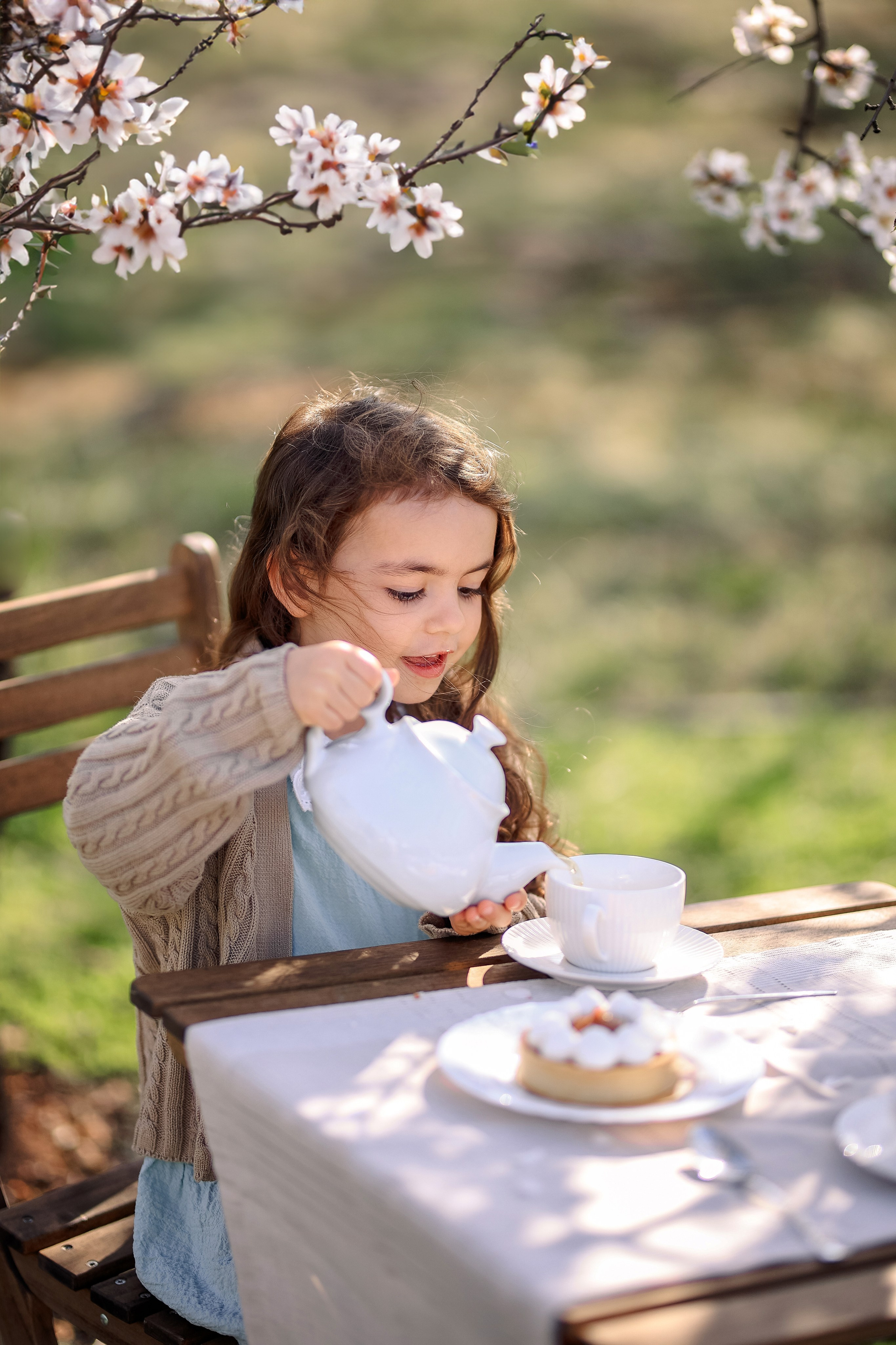 Фотосессия в цветущем миндале. Фотограф в Турции, Анталии, Кемере, Белеке, Сиде, Каше, Калкане, Фетхие