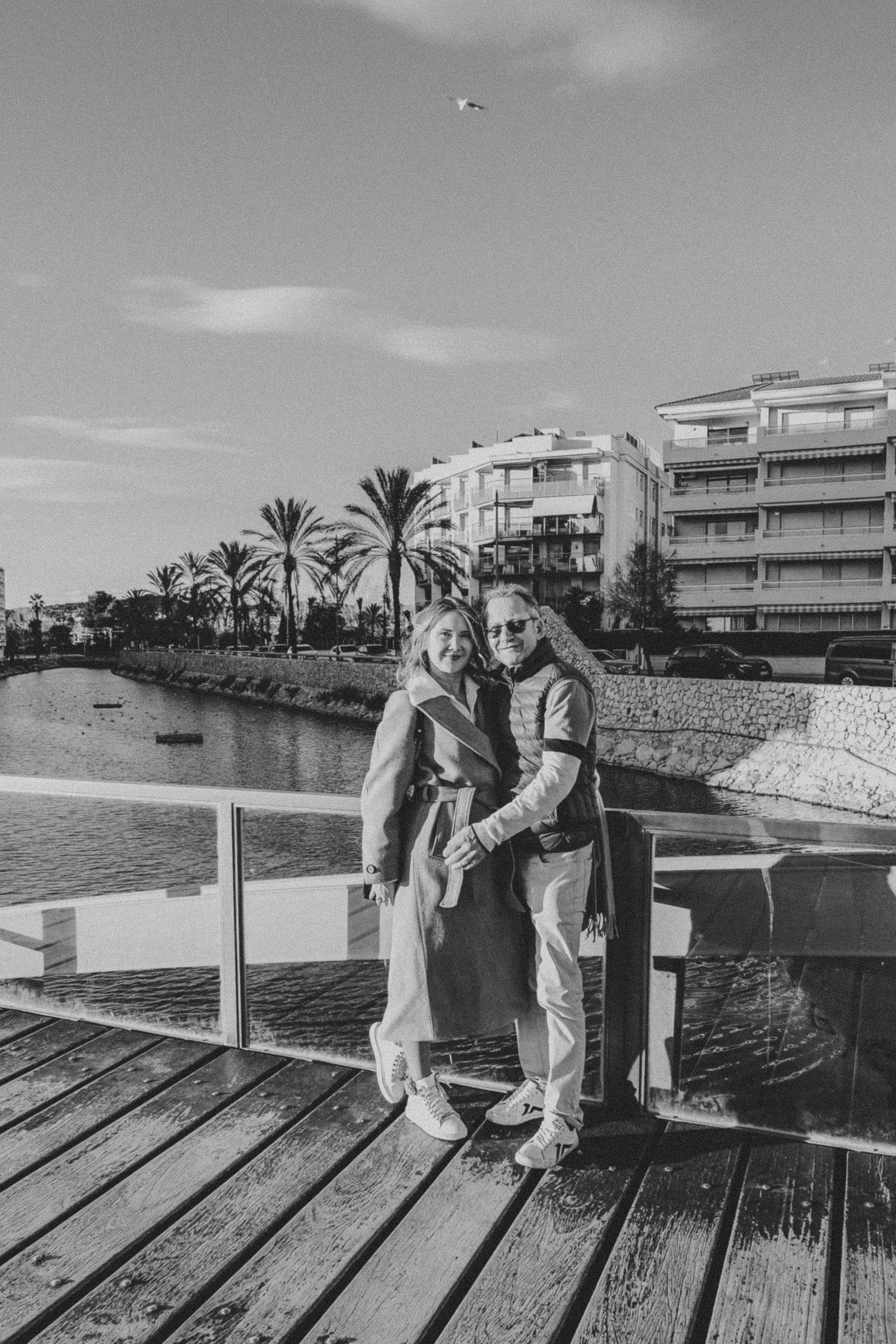 Sesión familiar en Navidad. Fotografía profesional en Calafell - Elena Medvedeva