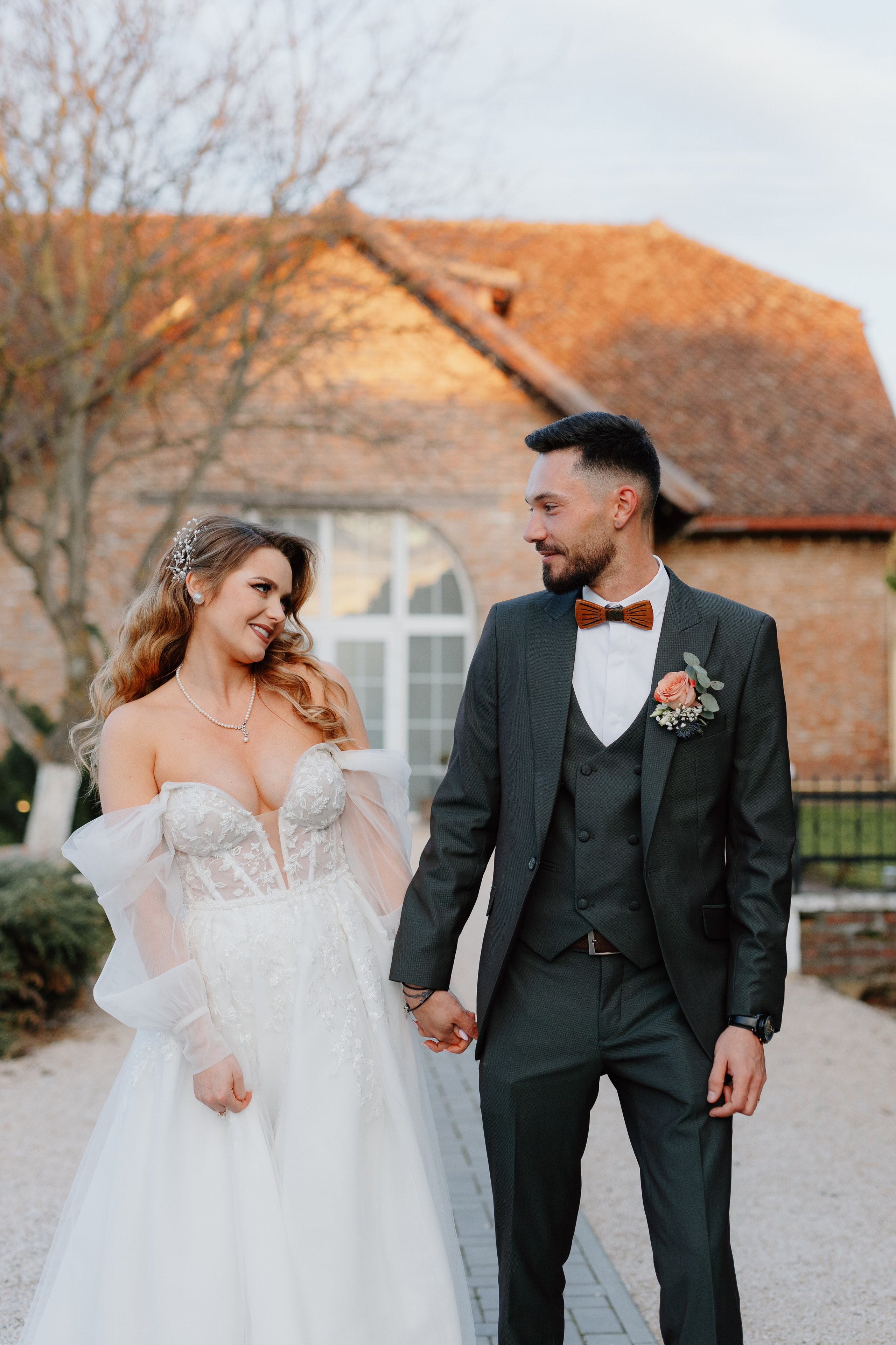 Nicoleta & Lucian. Main