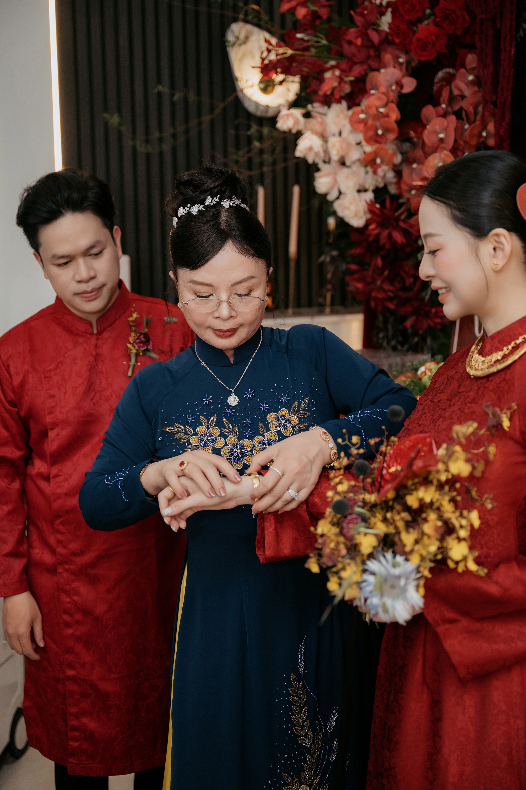 YEN LINH & HOANG QUY / Wedding Ceremony. Nhiếp ảnh gia đám cưới hàng đầu tại Thành Phố Hồ Chí Minh