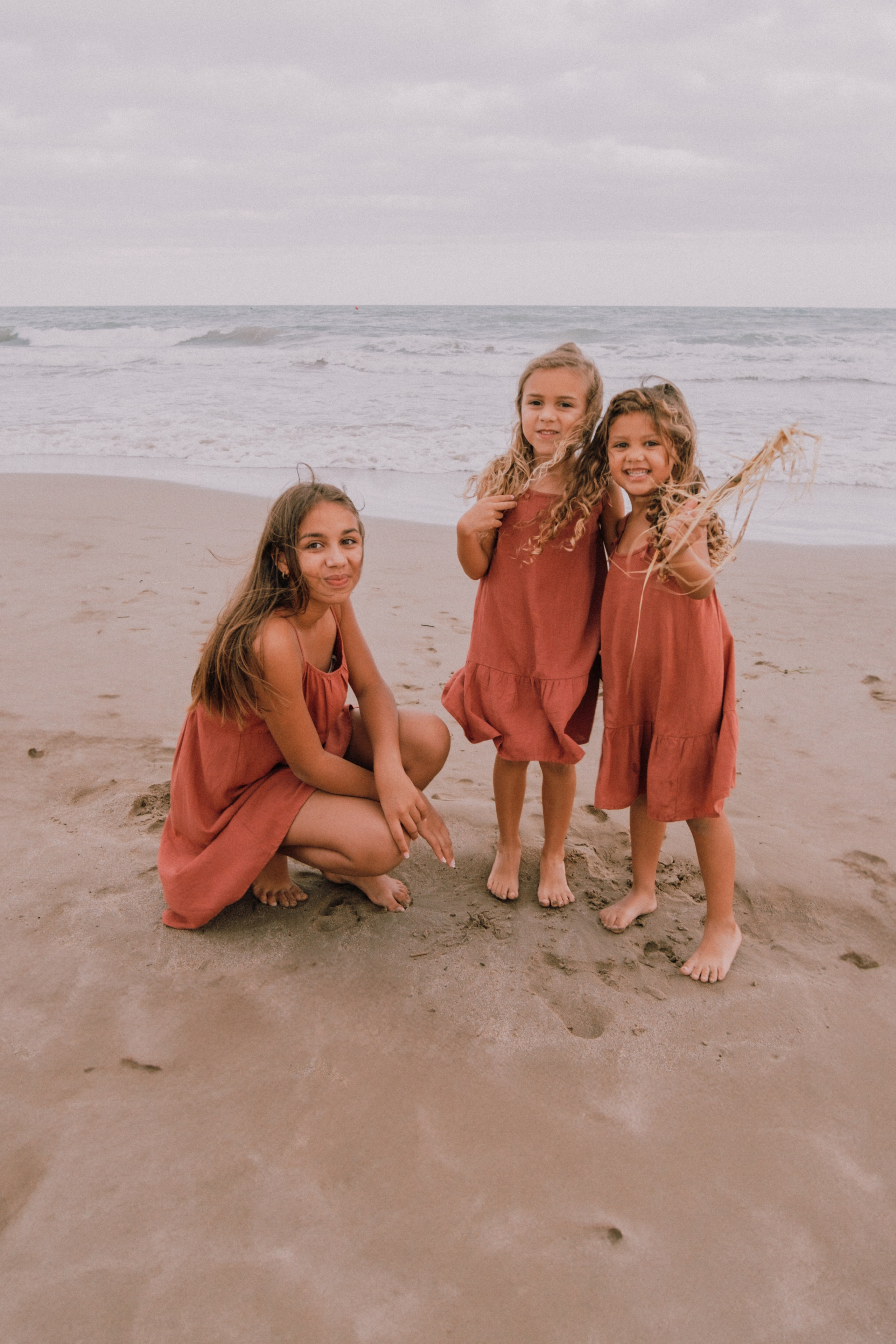 Семейная фотосессия на пляже. Профессиональная фотосъемка в Калафелле — Елена Медведева