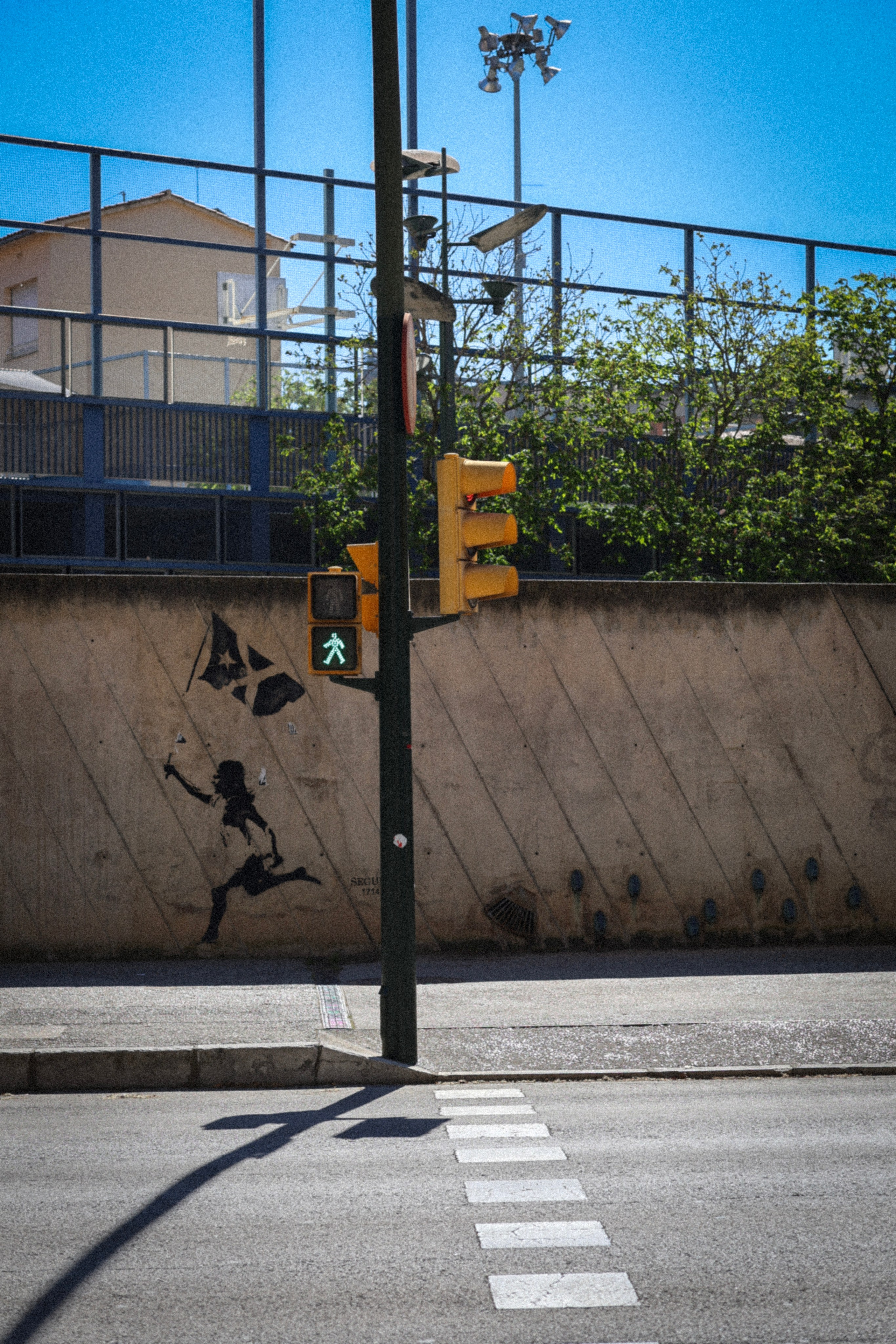 El toque de Gerona. Vladislav Makarov. Portrait & Street style photographer in Baku