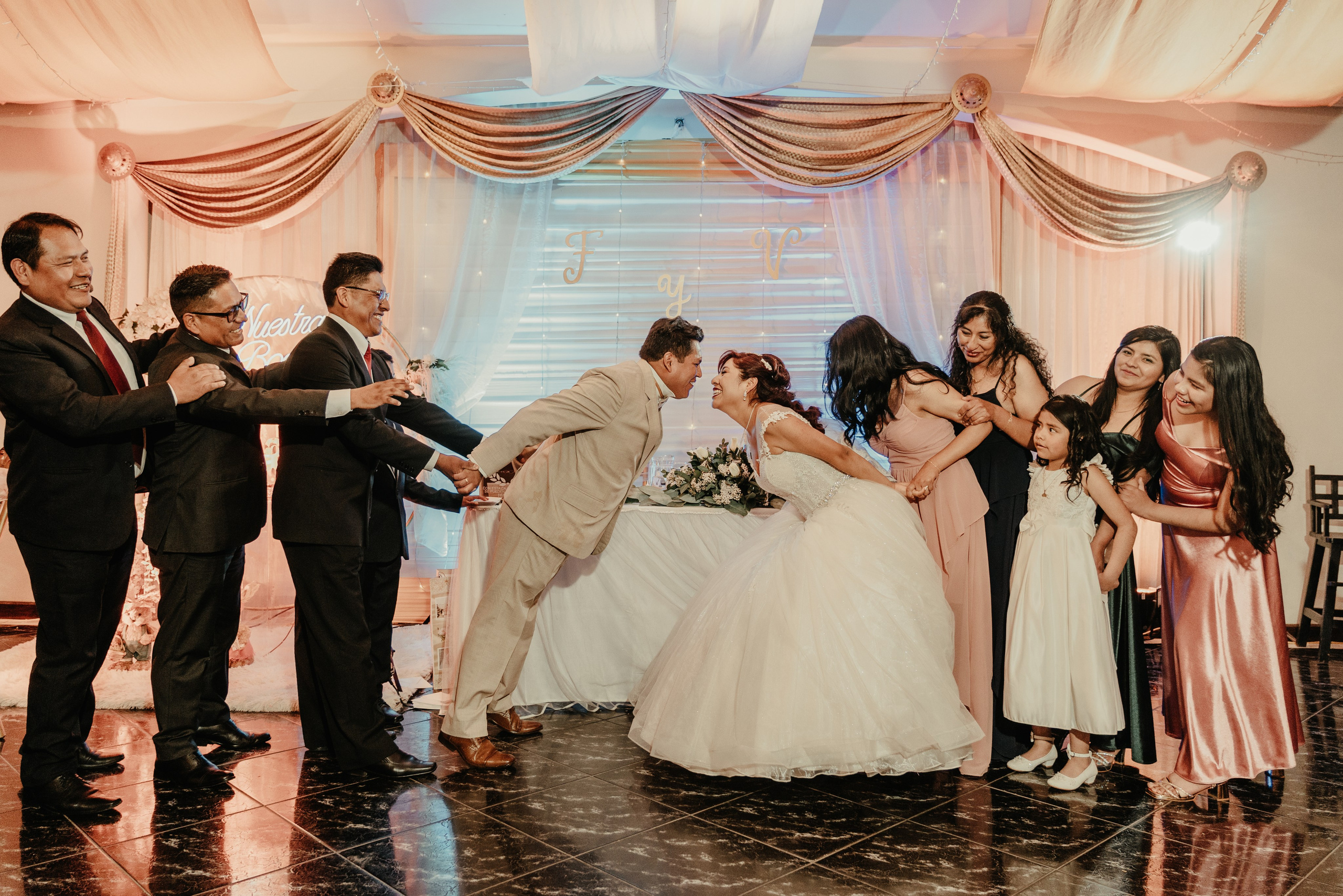 VANESSA + FRANKLIN BODA RELIGIOSA. Studio KVTA | Fotografía y Video de Bodas en Arequipa