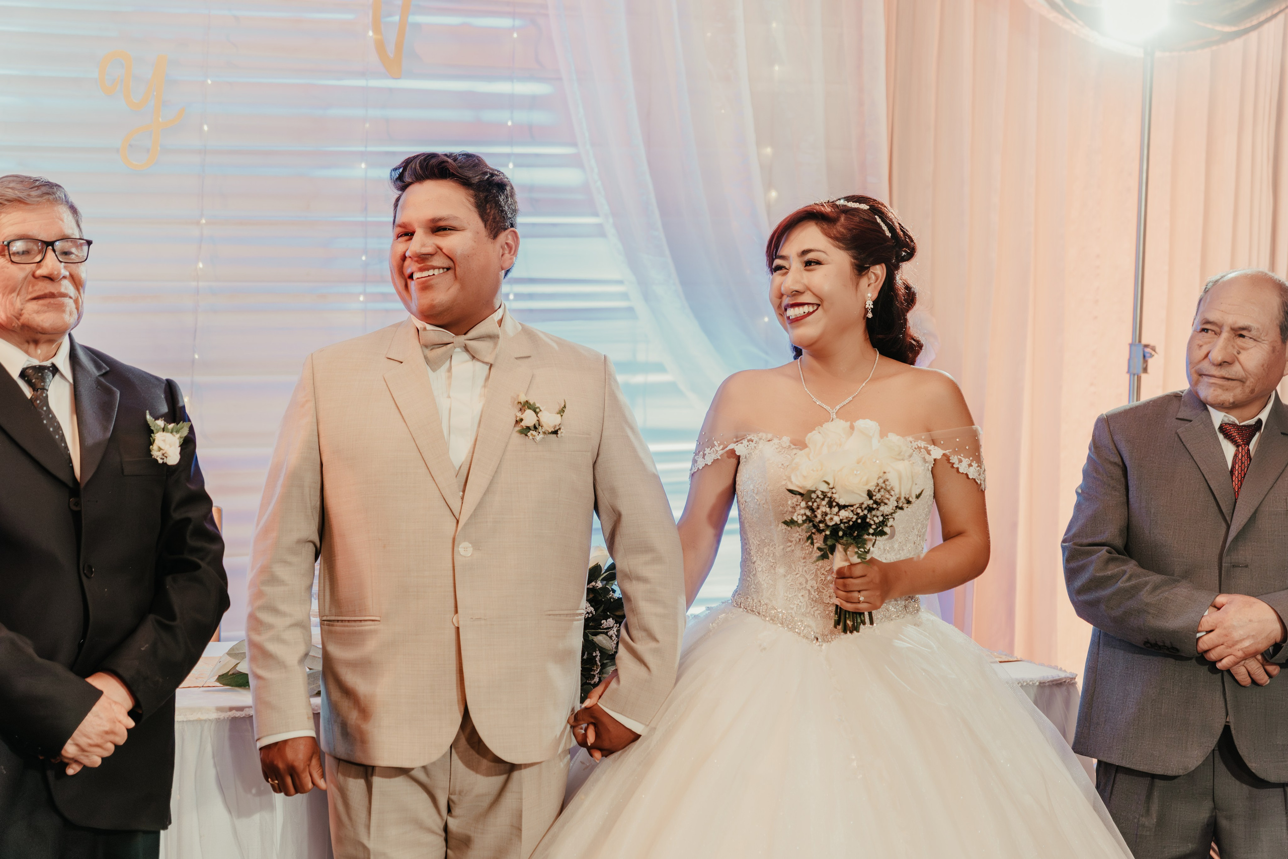 VANESSA + FRANKLIN BODA RELIGIOSA. Studio KVTA | Fotografía y Video de Bodas en Arequipa