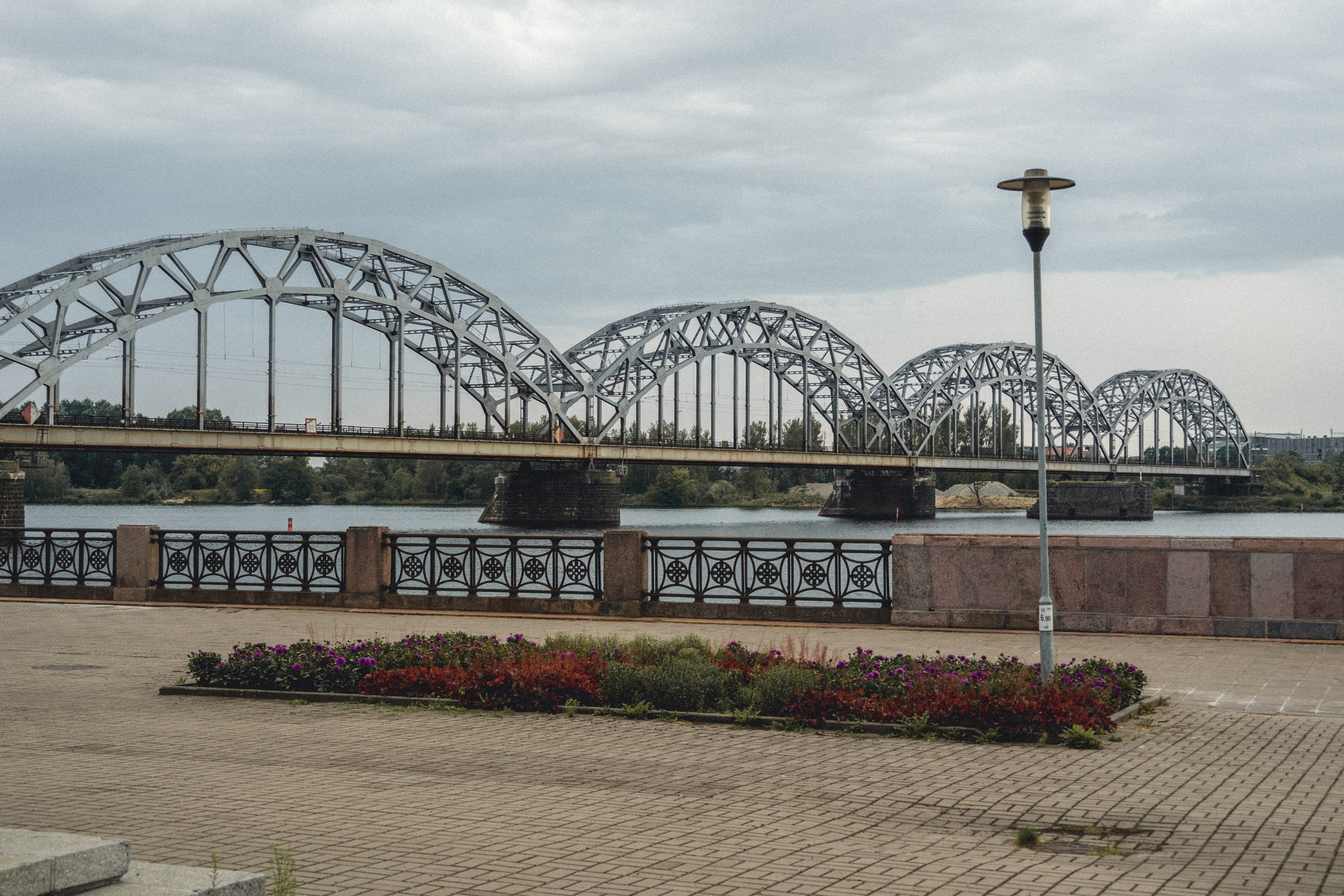 Voyage à Riga. Photographe sur Cote d’Azur. Portraits de familles, couples, enfants, événements