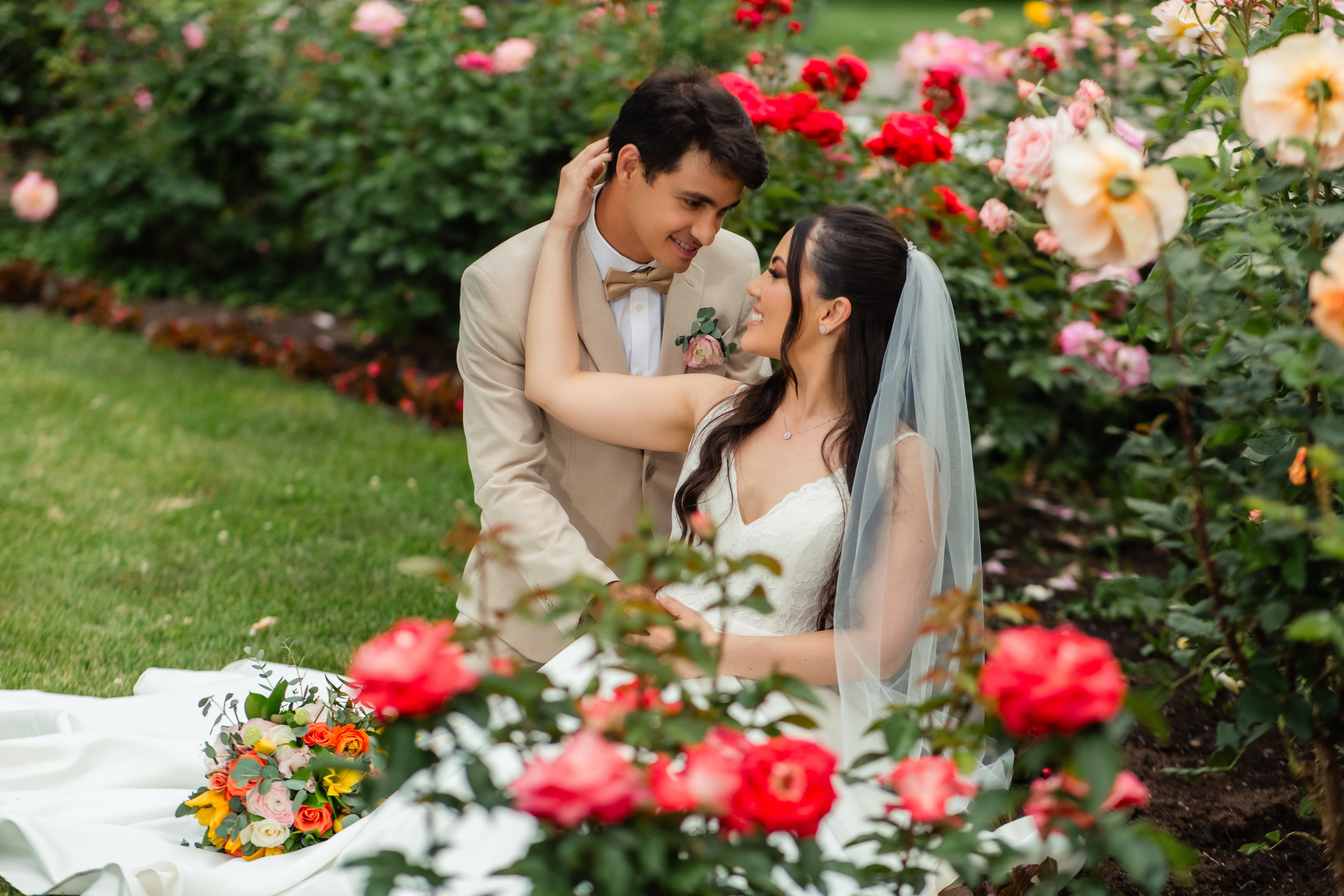 Wedding photographer Utah. Weddings, Families, Portraits