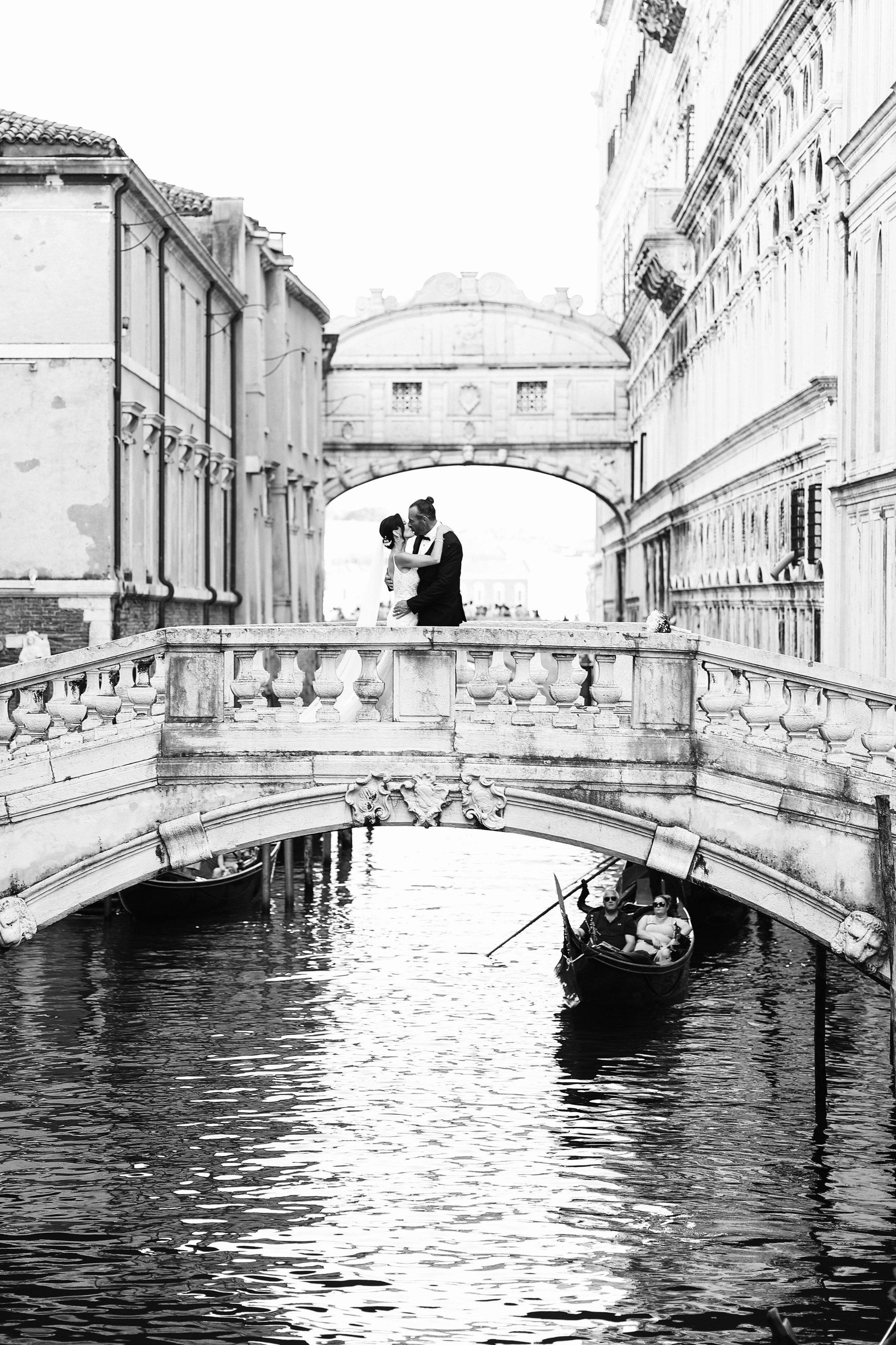 Canadian Elopement in Venice. Photographer in Venice, Viktoria Antonova