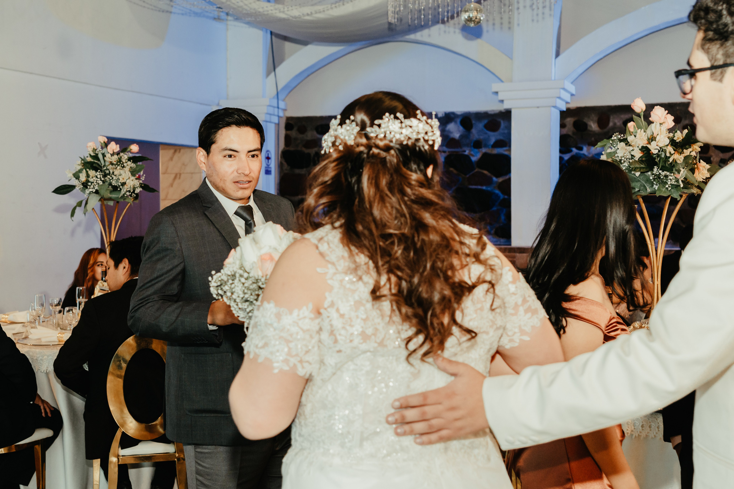 VANIA + LUIS BODA CIVIL. Studio KVTA | Fotografía y Video de Bodas en Arequipa