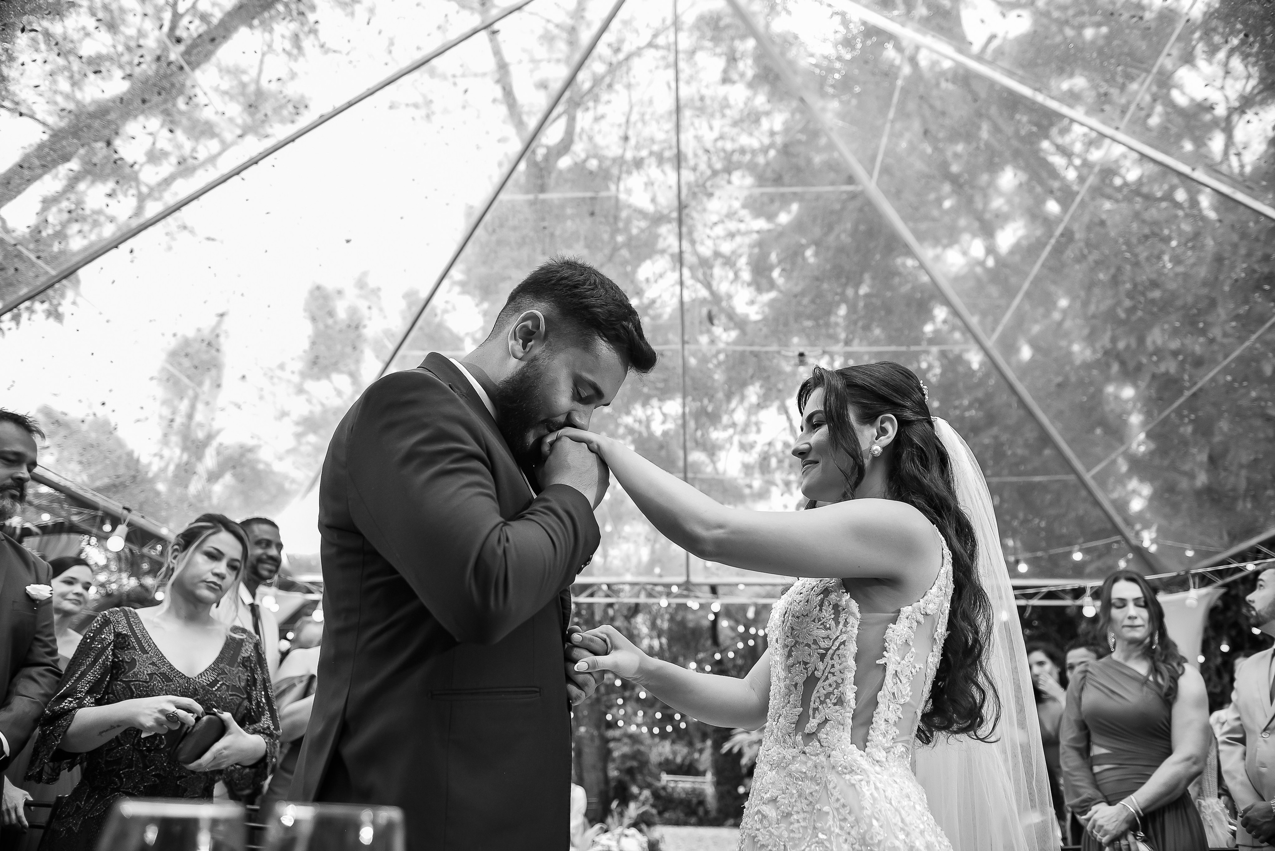 RAFAELLA E SAMUEL. Fotógrafo de Casamento em Belo Horizonte | Emerson Garbini