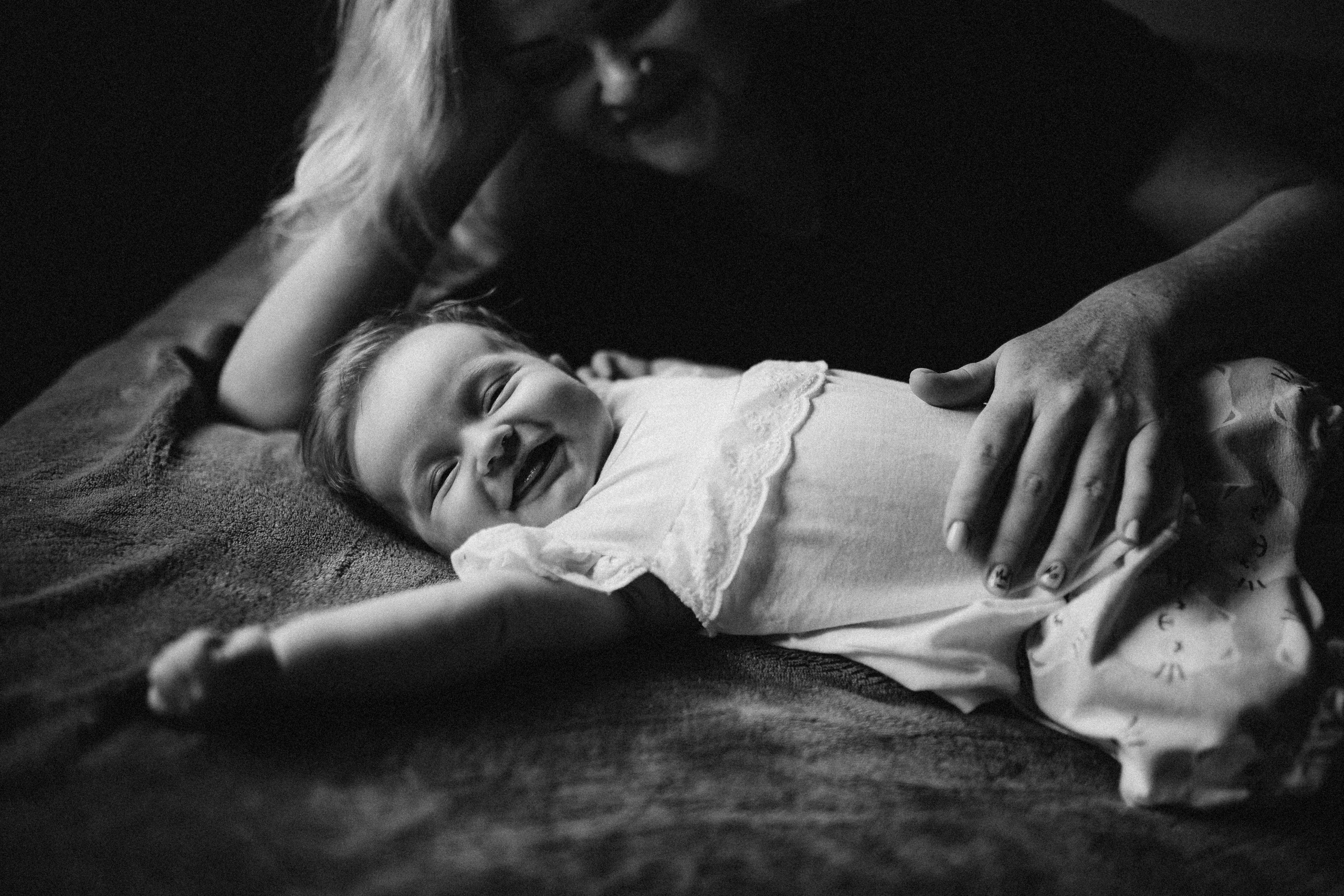 Nicole 3 meses. Fotografa documental de familia e nascimento em Florianópolis SC Daria Ermolaev