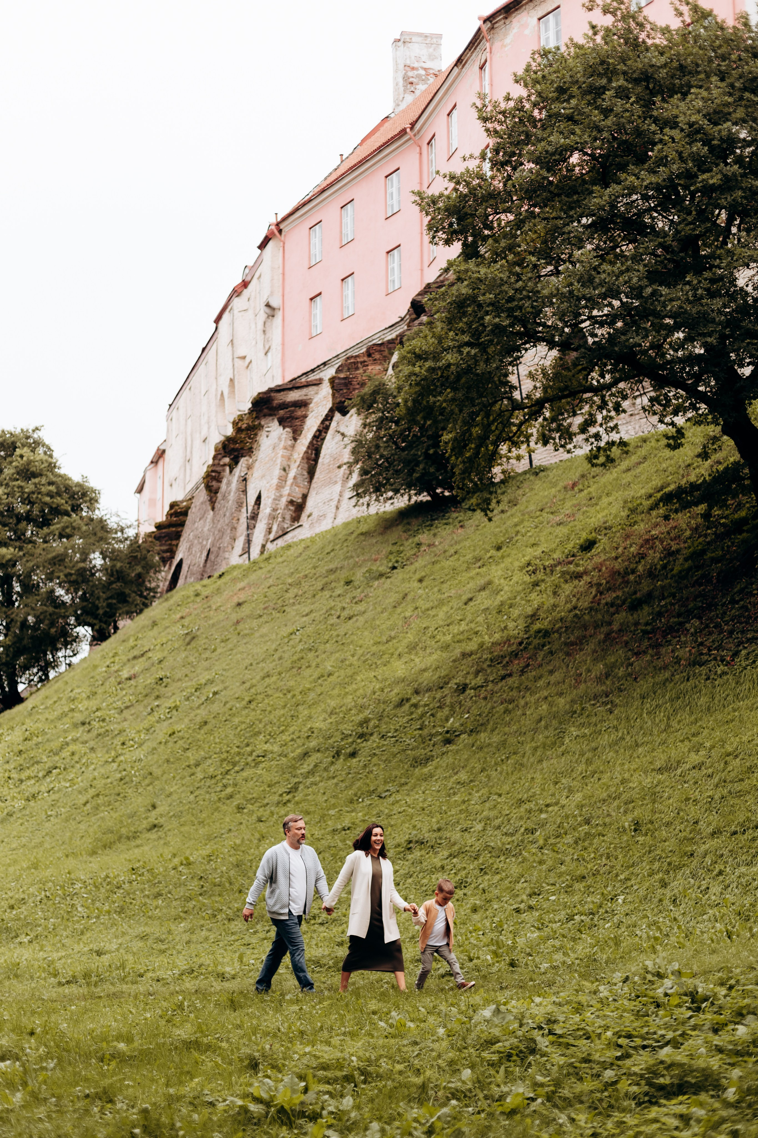 Марина, Паша и Мартин. Главная