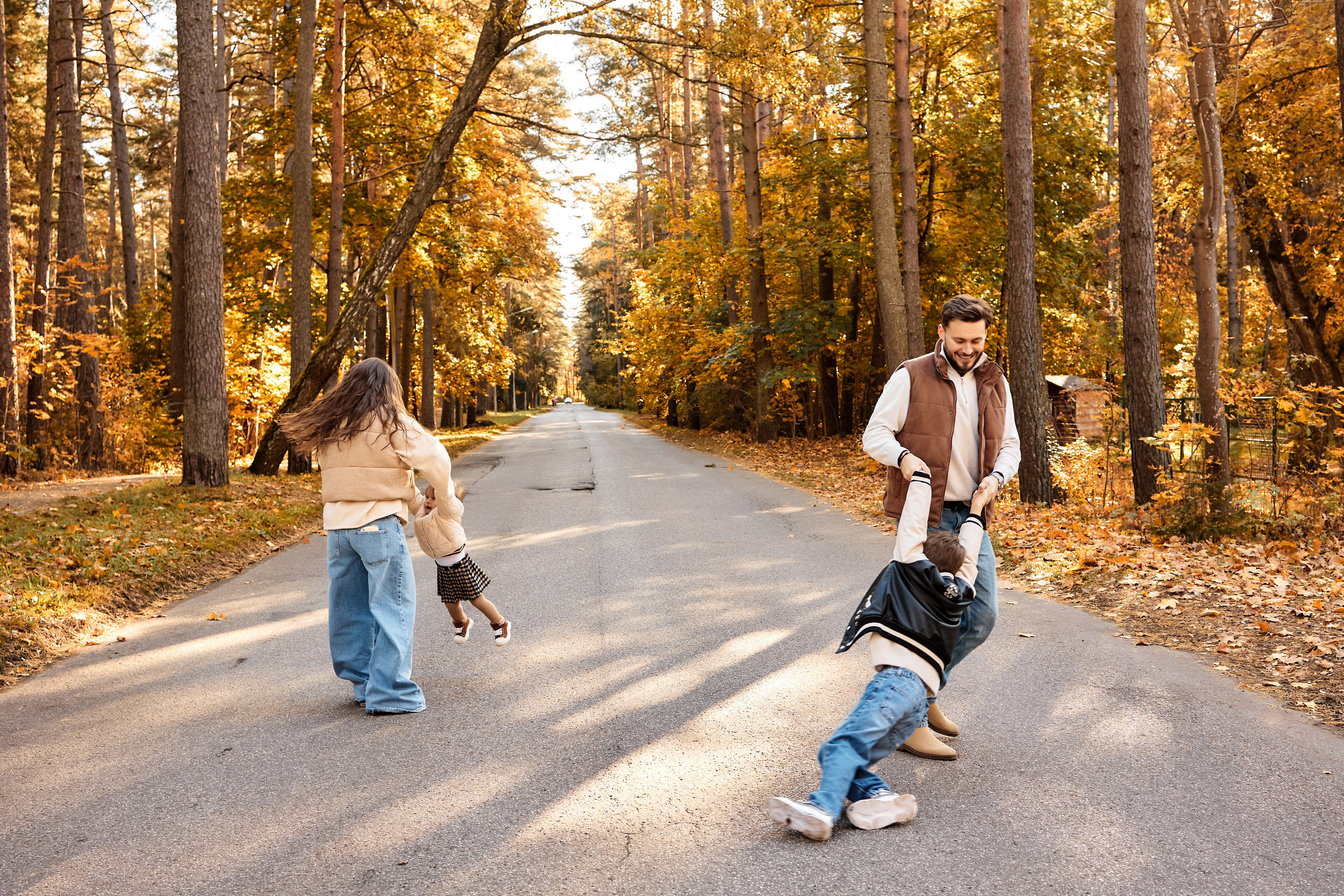Family photo shoot for a millionaire blogger. Destination wedding and fashion photographer in Riga Igor Davidovich