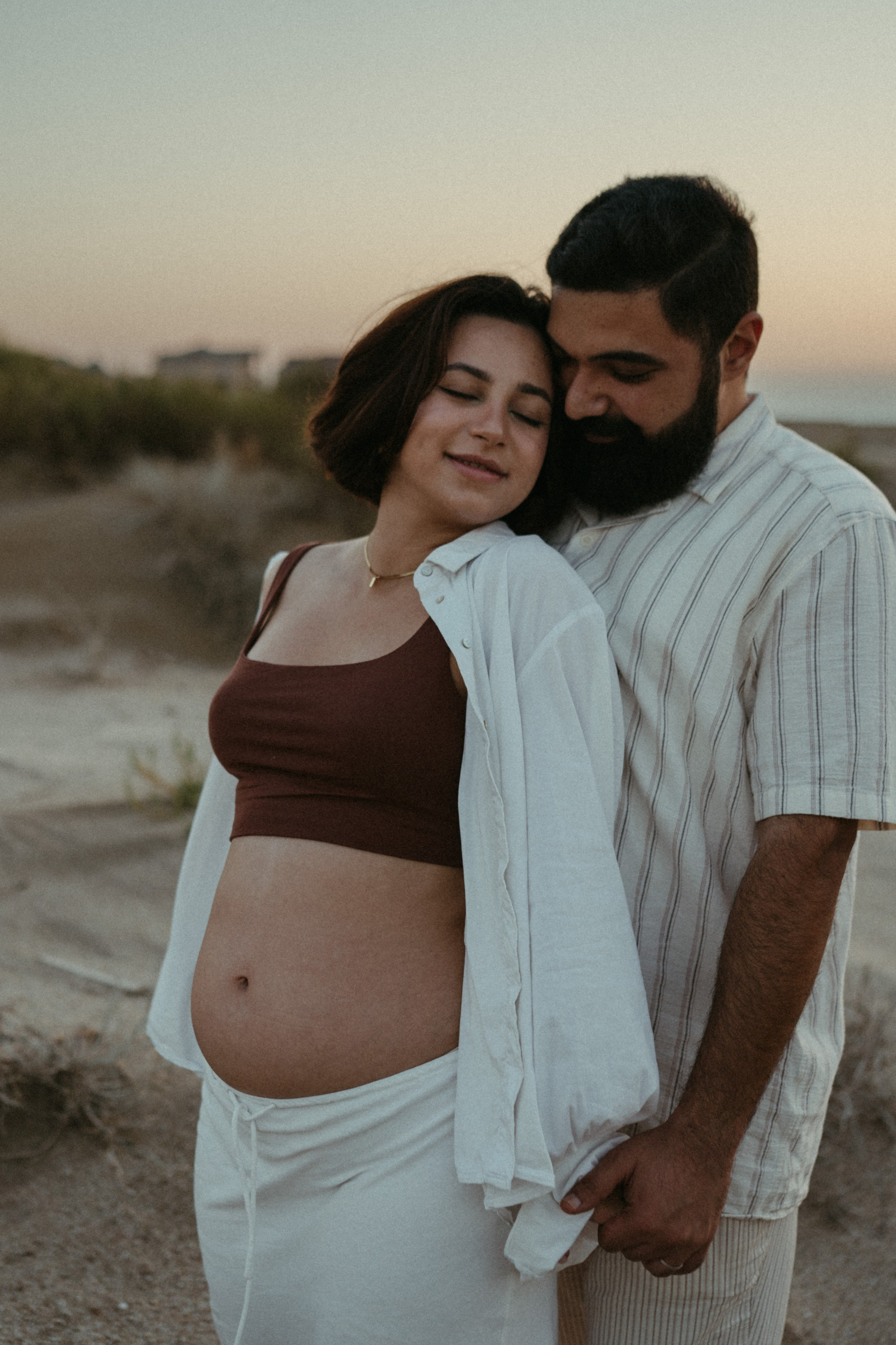 Expecting Javad. Family photographer in Saudi Arabia