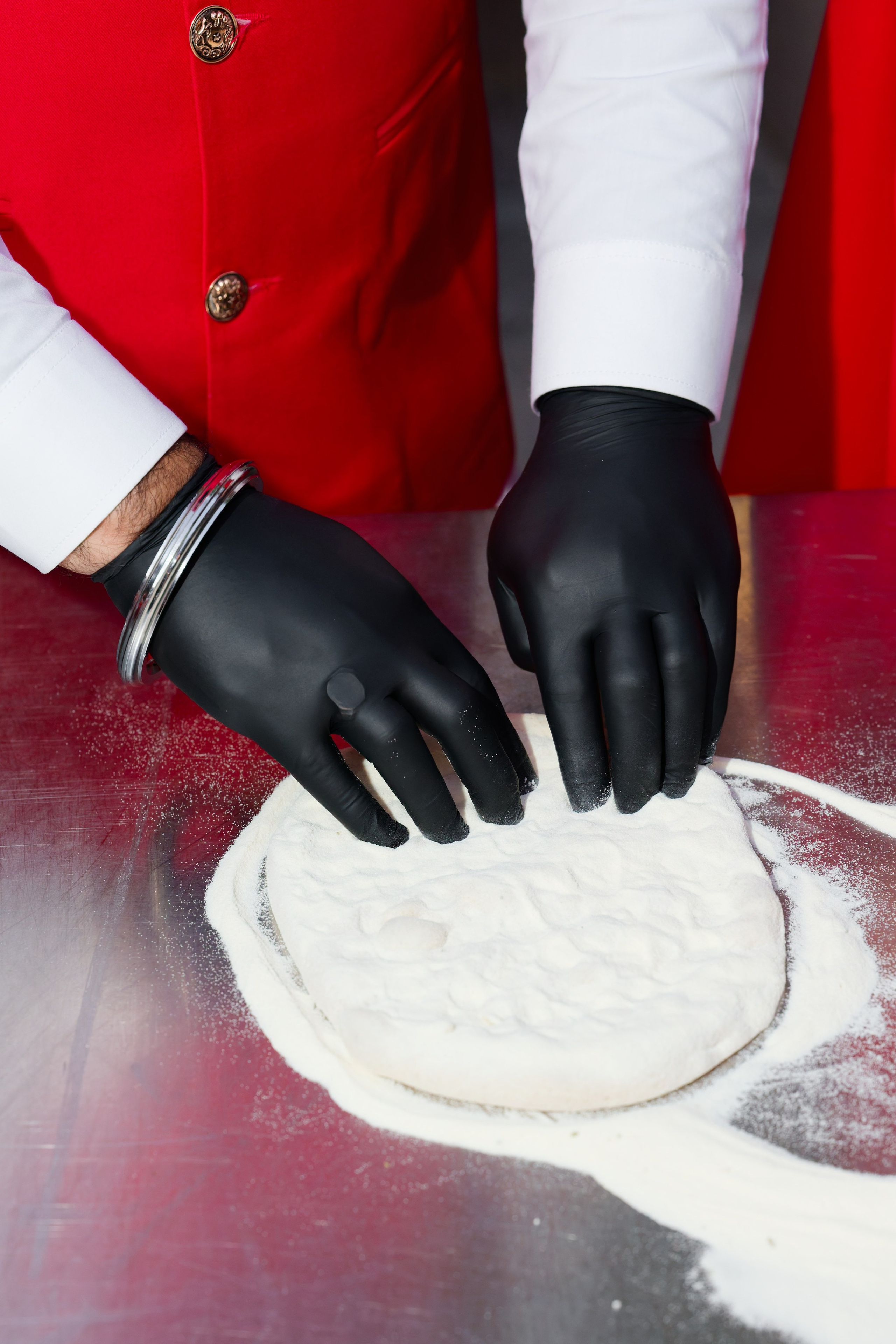 Pizza Party at Tenuta Massini, Florence, Italy. Destination Wedding Photographer — Nikita Burtsev