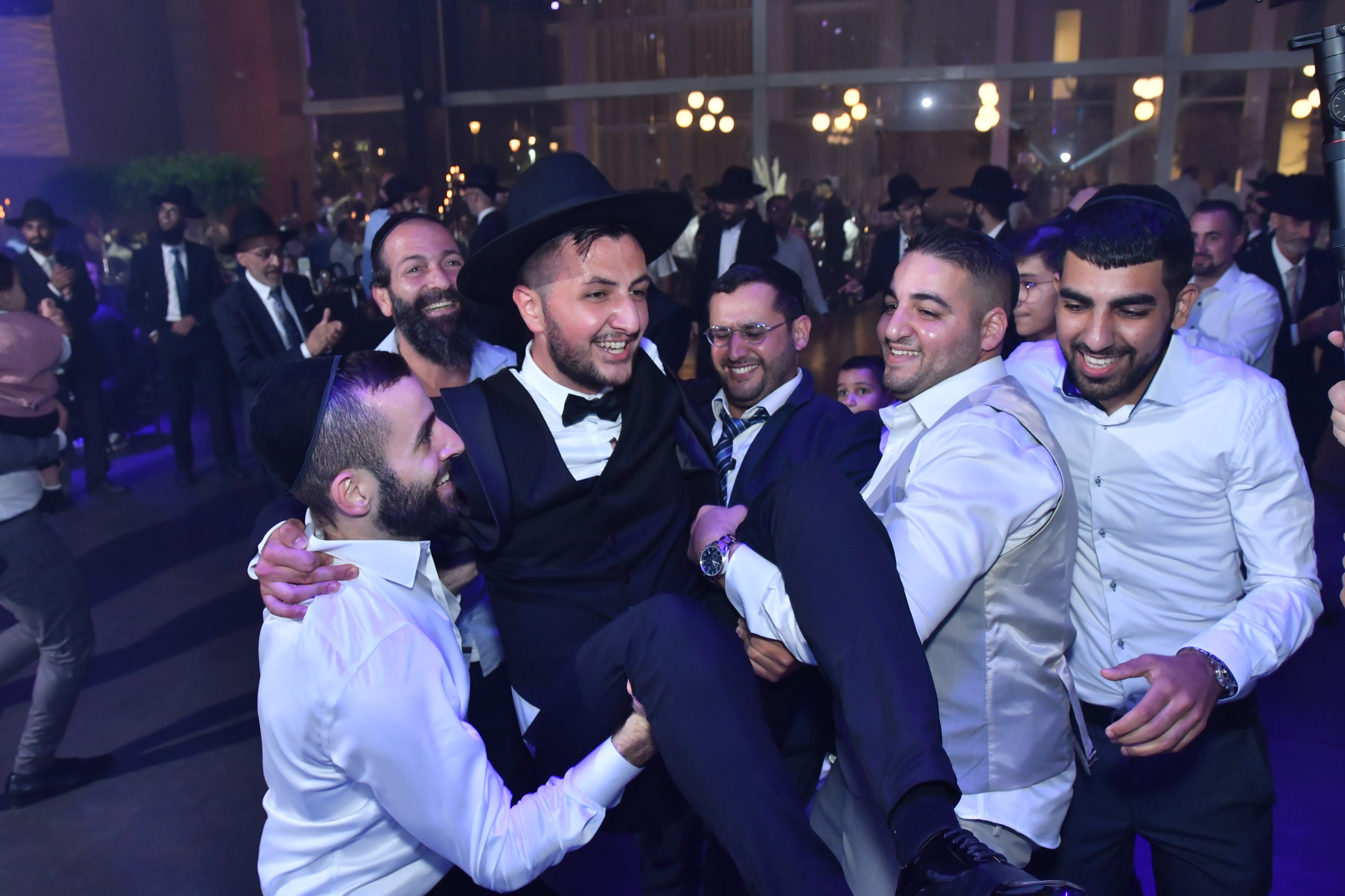 Efrat & Yosef. Wedding and events photographers Studio Shalom