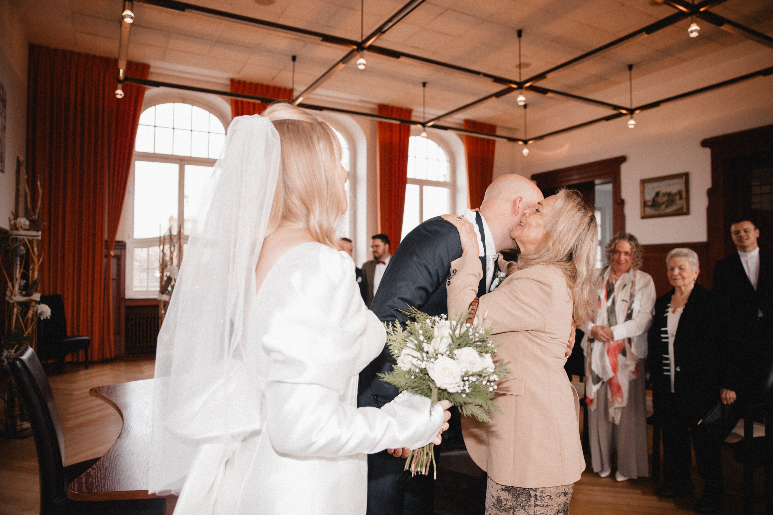 Louisa & Niklas | Schlosshotel Hugenpoet. Photographer in Bochum Dolia Halyna