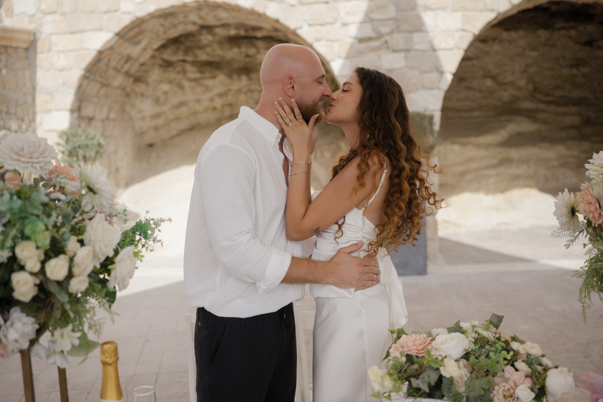 Small wedding photoshoot. Professional photographer in Cyprus Katerina Stepanchenko