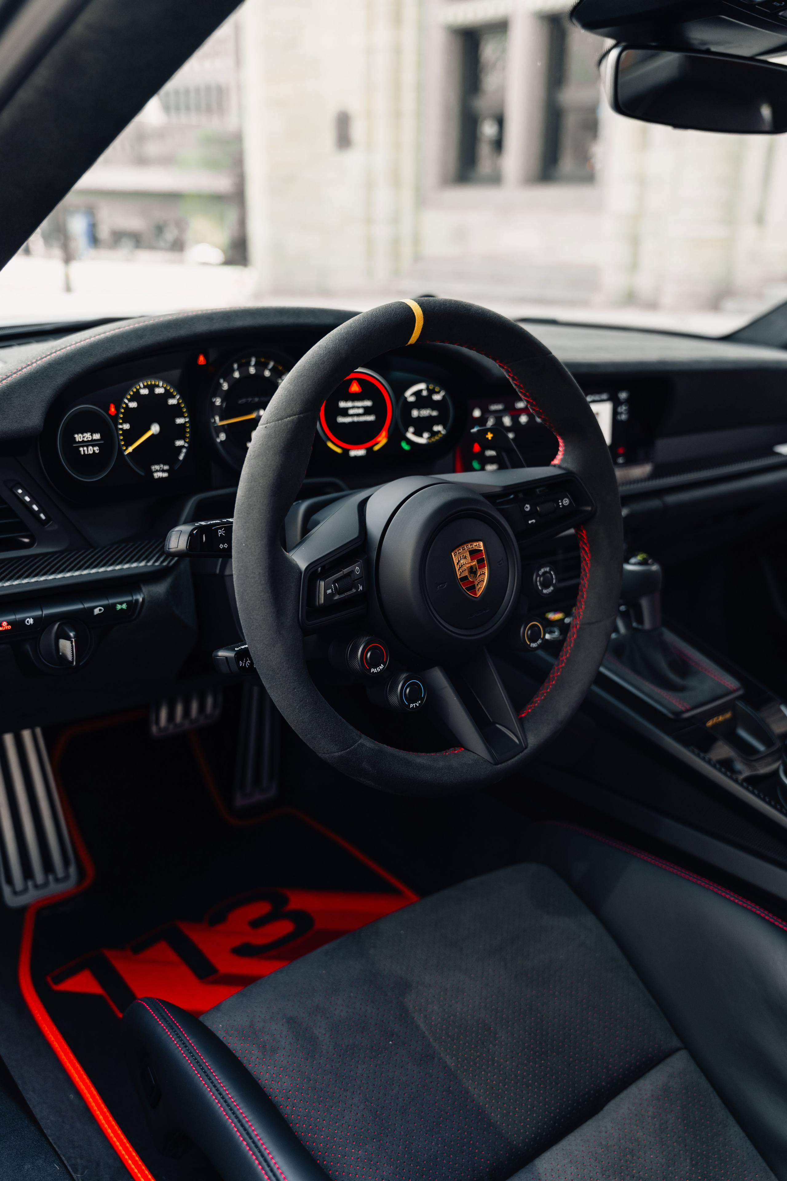 Porsche 992 GT3RS. Photographer in Paris — Vitalii Motruk