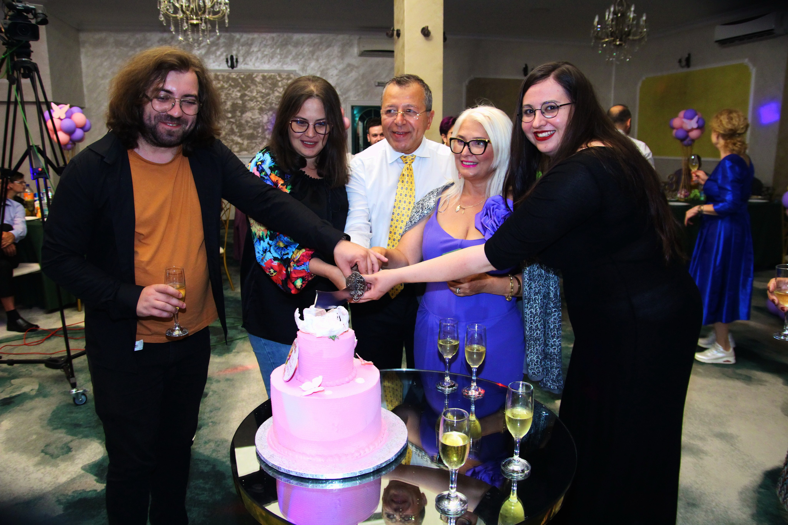 BYZO MEDIA. PETRU BYZO - family and children photographer in ROMANIA