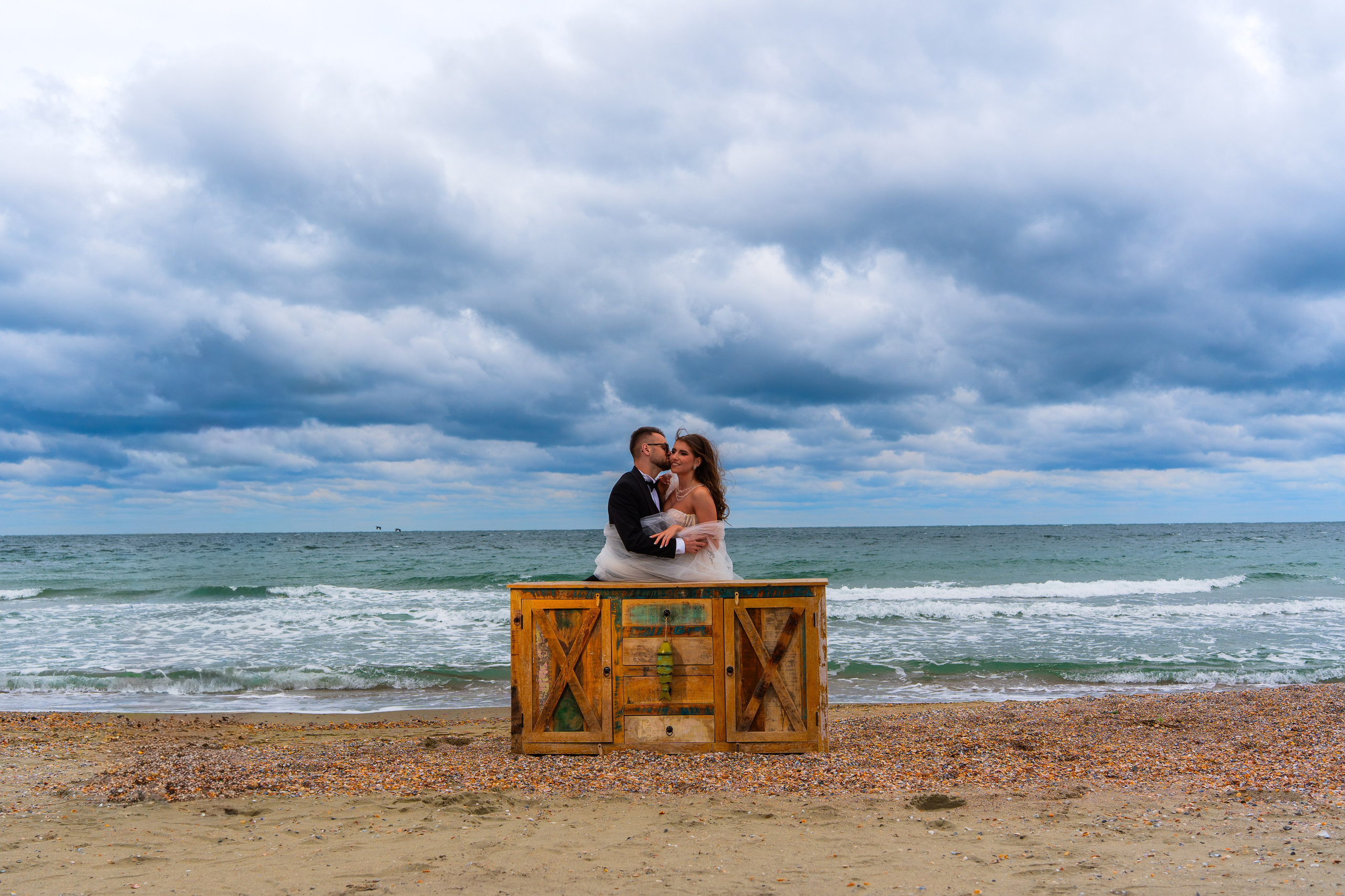 GEORGIANA&ALEX - TRASH THE DRESS. Fotograf Nuntă | Lucian Murgeanu - Fotograf Profesionist Evenimente