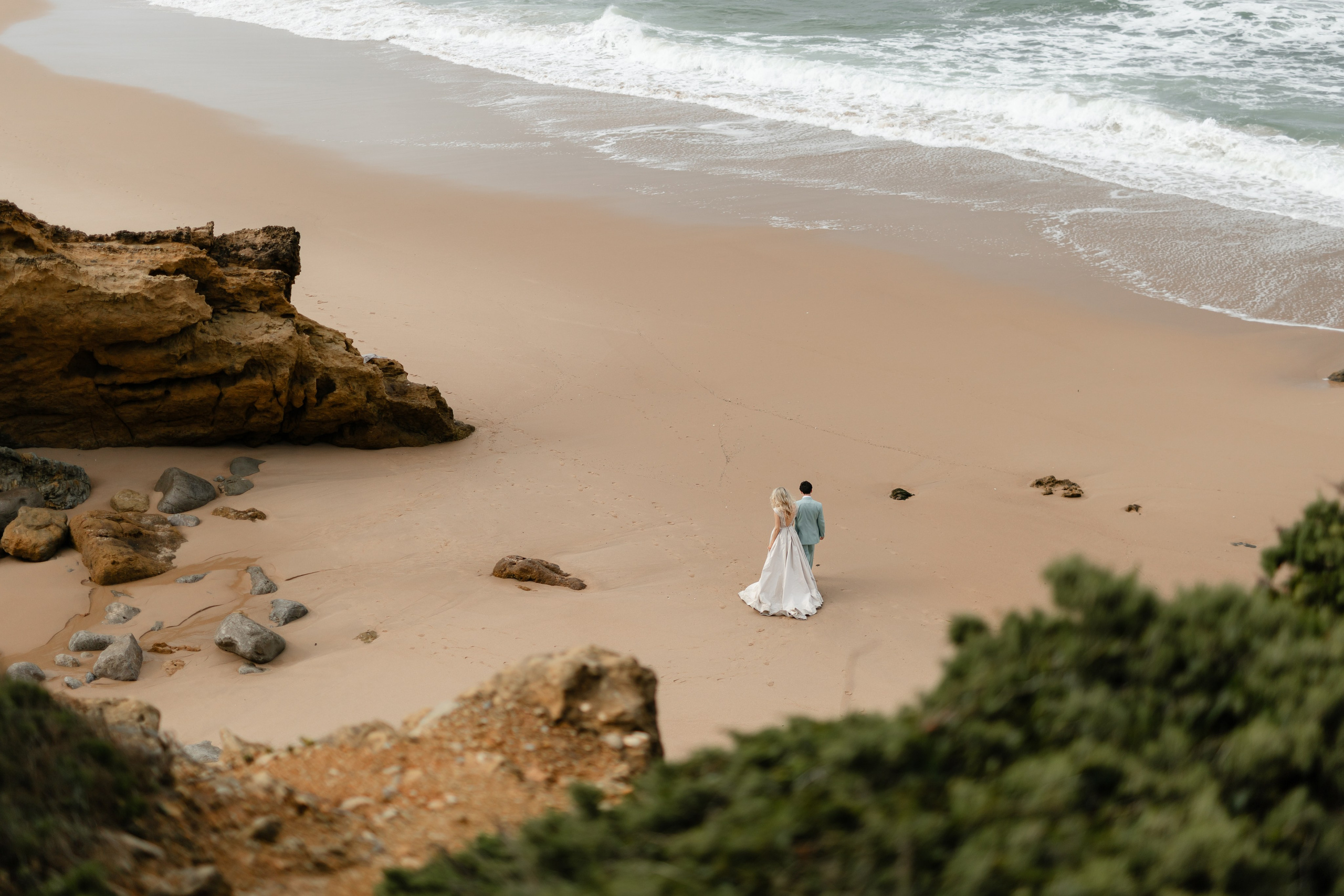 Vivien & Razvan. Main