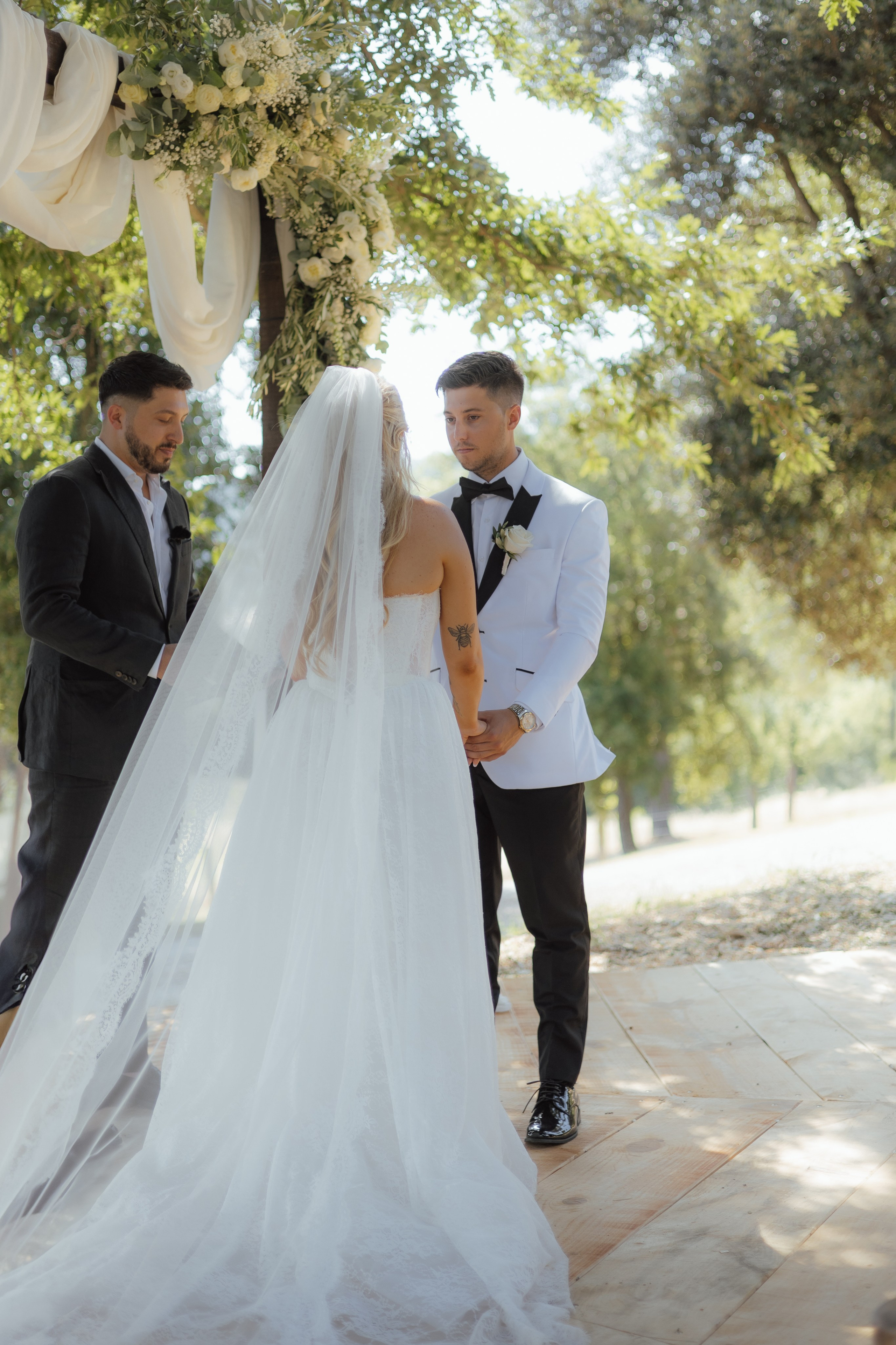 Wedding in Tuscany. Sara Luca Wedding Photographer in Italy and Europe