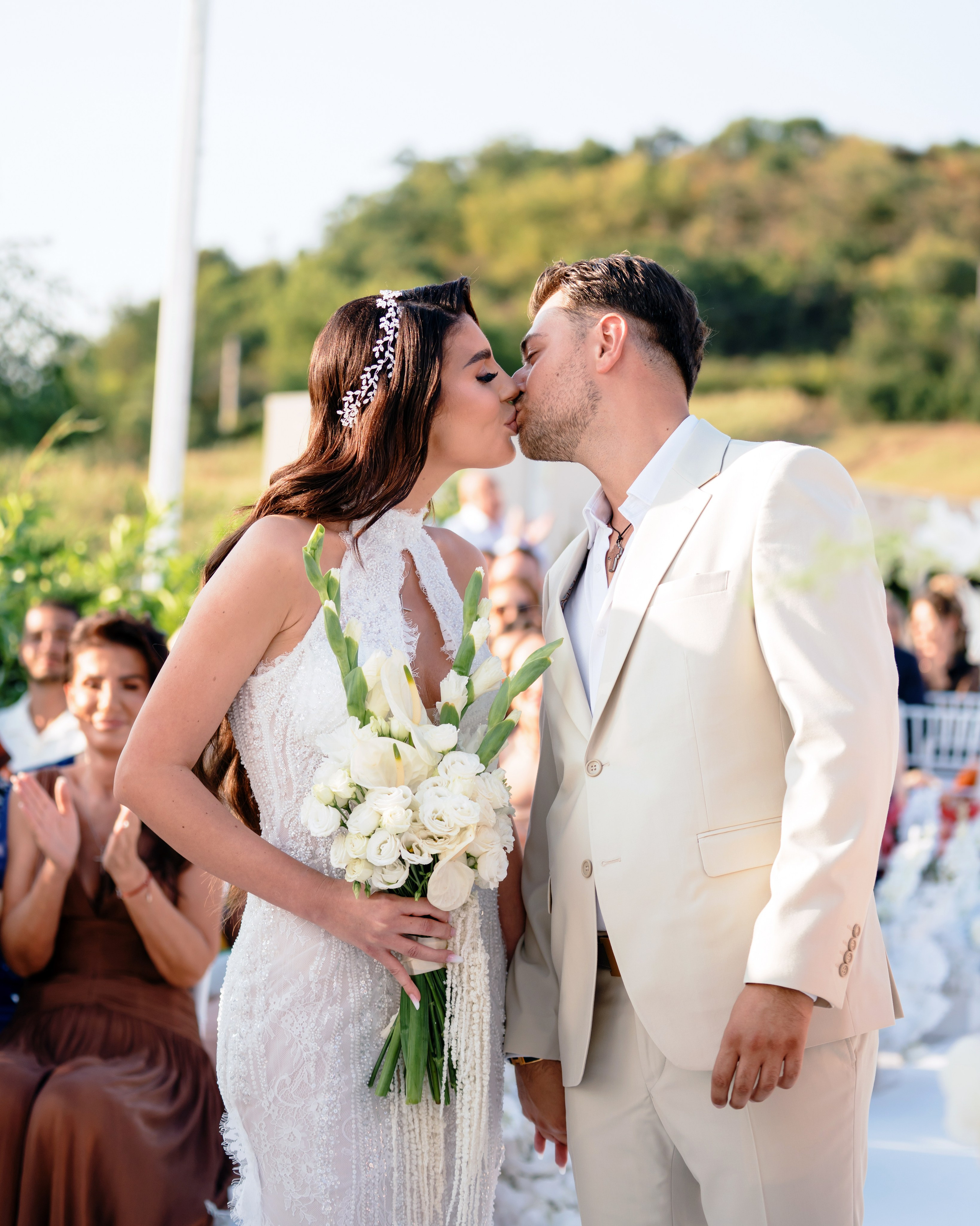 Iubire la apus pe Dunăre | Sonia & Bogdan. Andrei Marta | Fotograf Nuntă & Destination Wedding