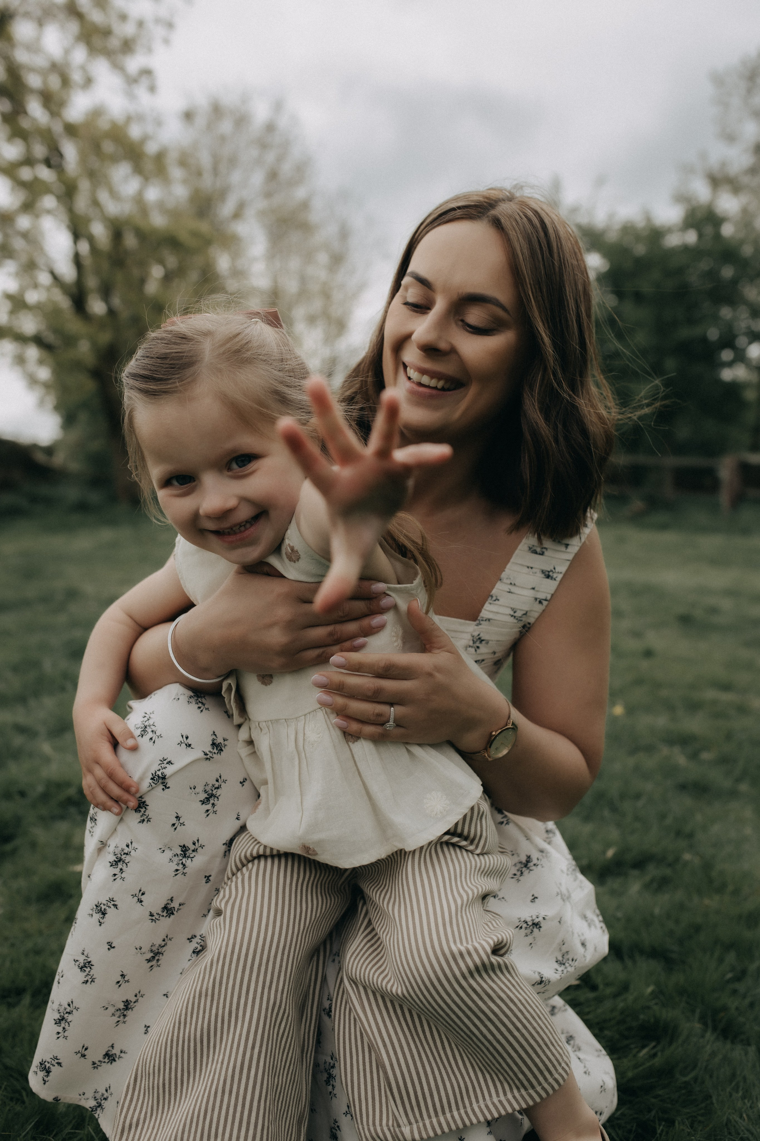 Big Family Moments. Wedding and Portrait Photographer Evie Moon