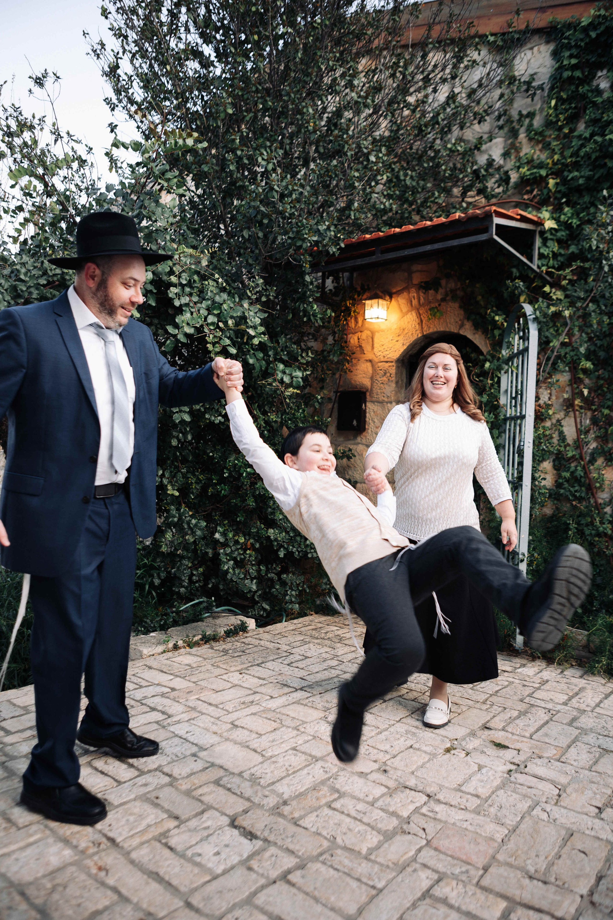 PHOTO SESSION IN JERUSALEM. Https://shi-photo.com/