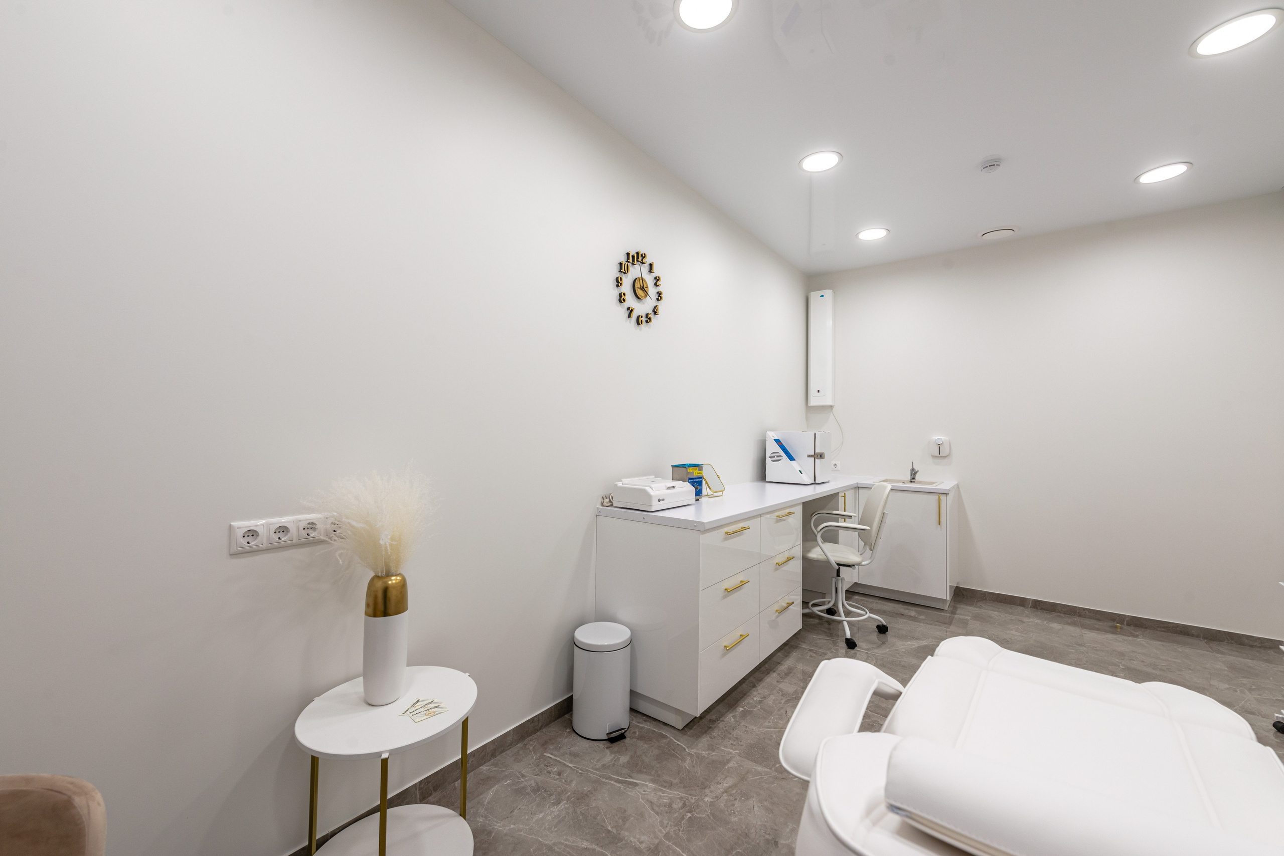 Medical centers. PHOTOGRAPHER QUINTANA ROO