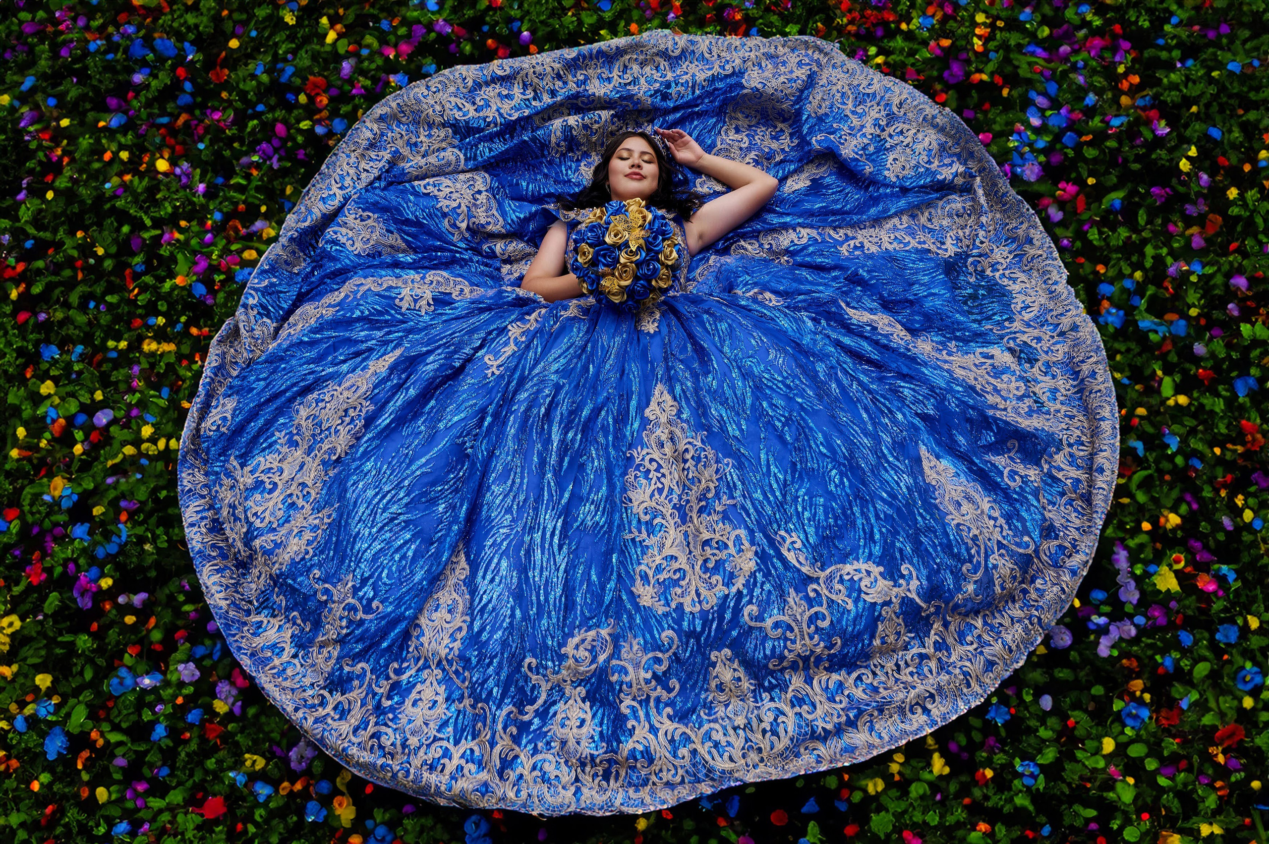 Mis 15 | Sesiones de Fotografía Modernas. Wedding Photography & Videography by ZZ Hendrick | Capturing Your Love Story in Colombia & USA