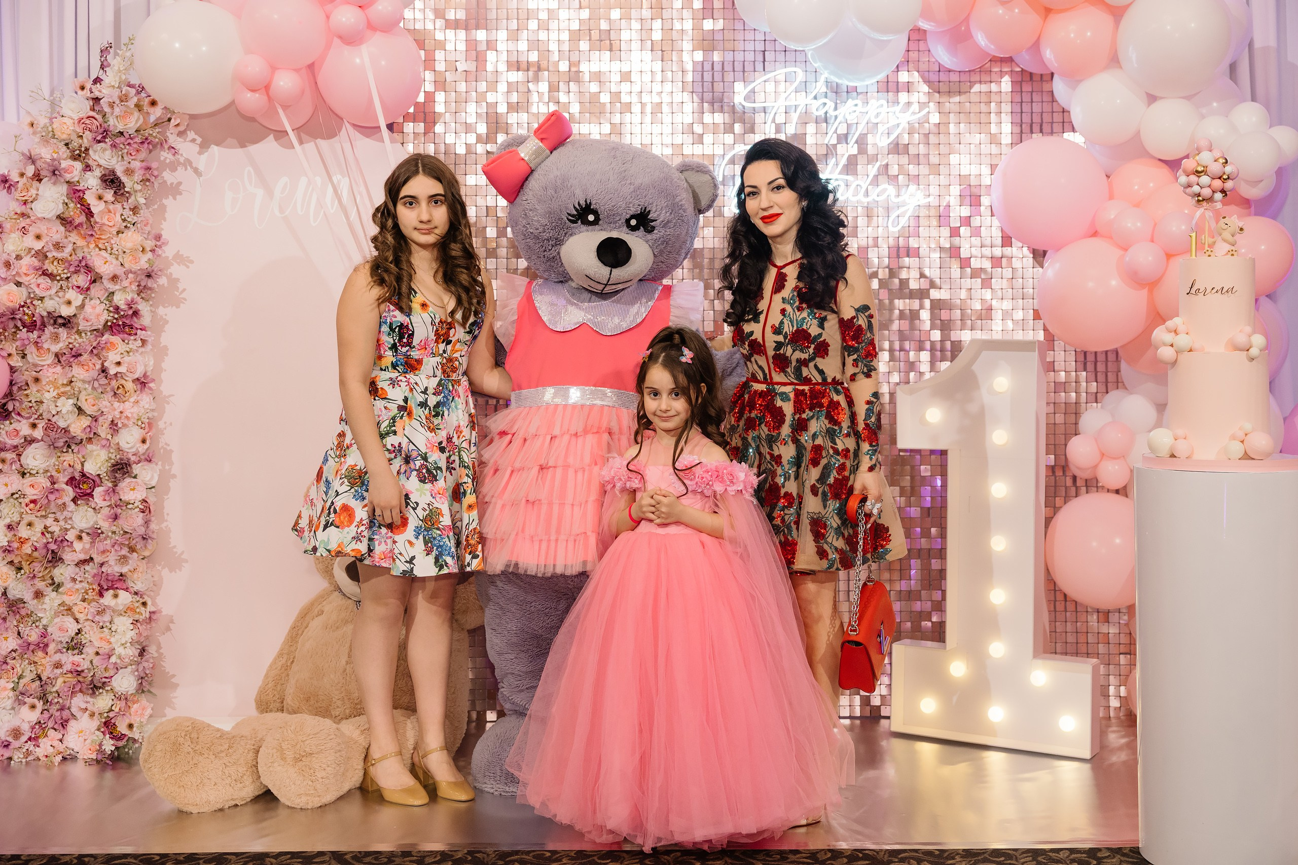 04.13.2025 First birthday. Wedding family event photographer in Chicago Nick Yushevich