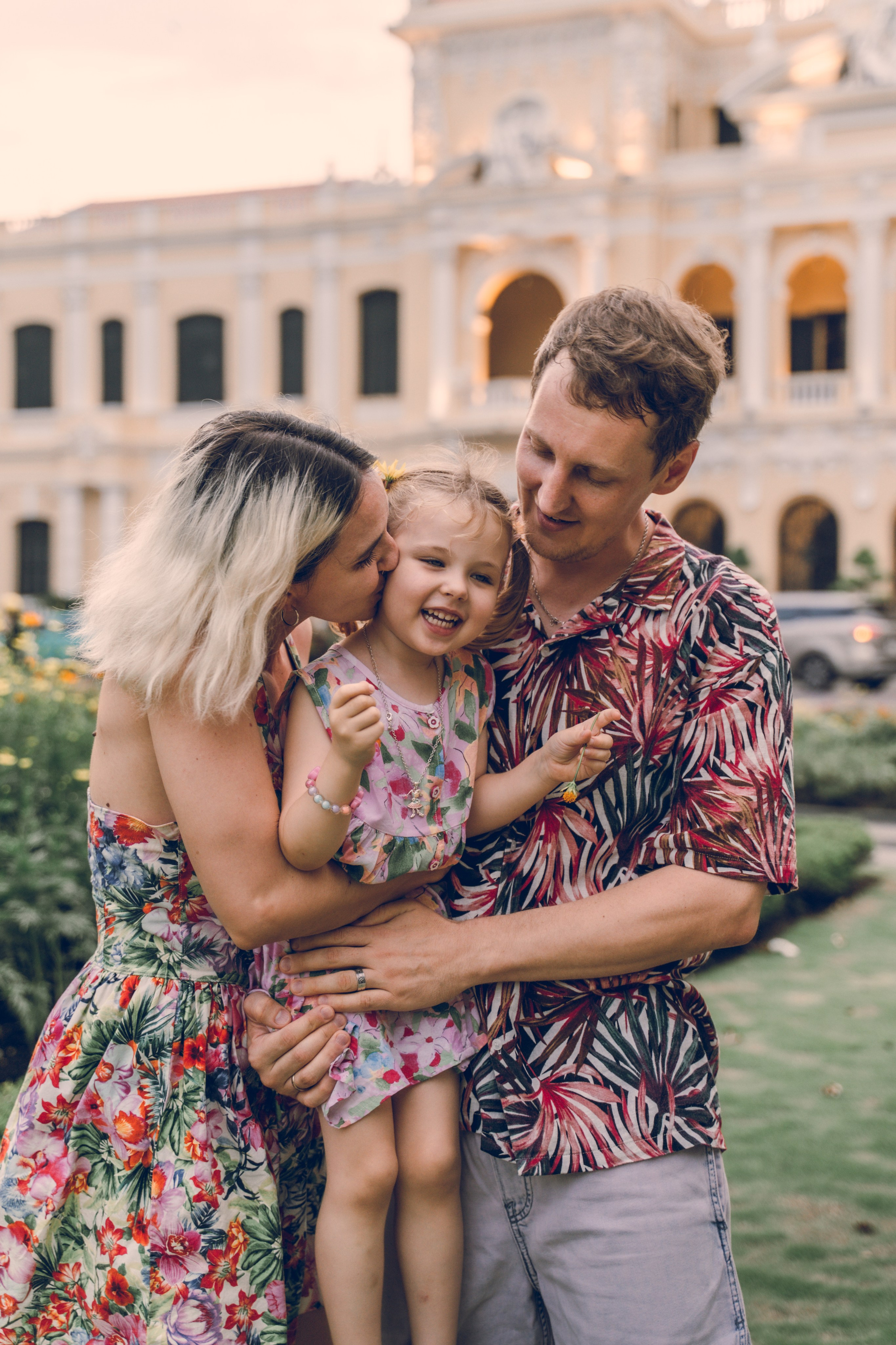 Family Photography in Hoi An | Natural & Candid Moments. Photographer in Hoi An — Veronika Guzenko. Natural photoshoots for couples, families and solo travelers. Book your shoot today