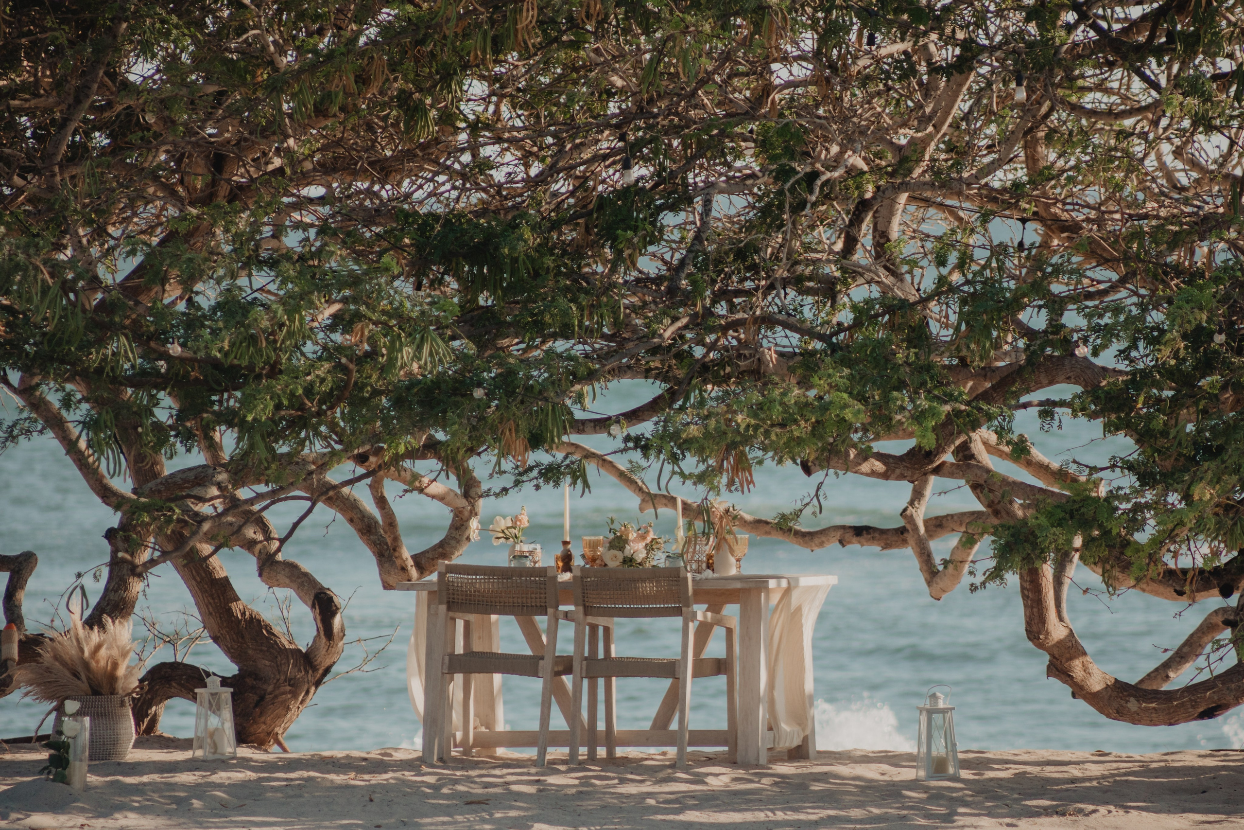 Punta Mita Engagement Session: Love Framed by the Pacific