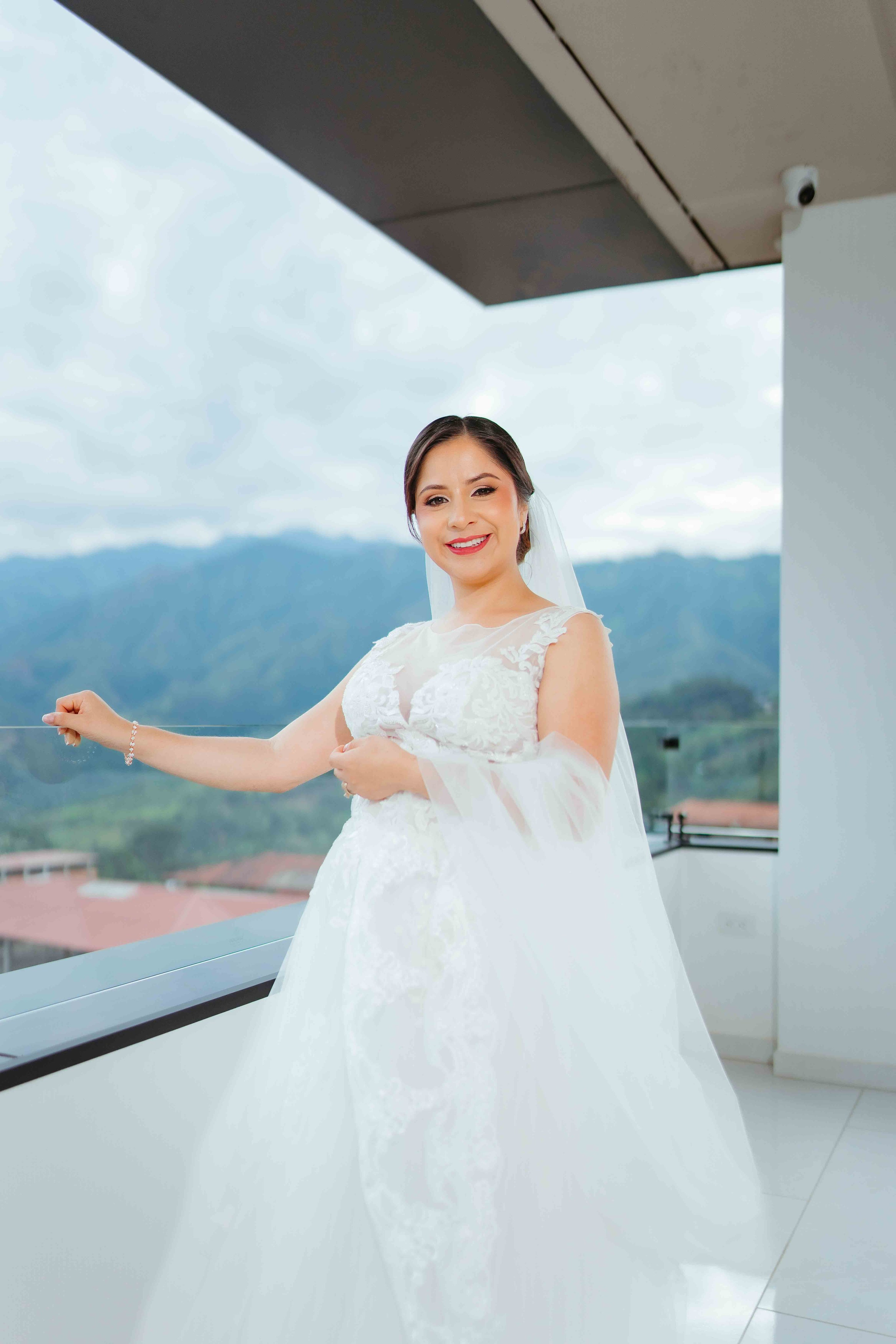 Jennifer y Vladimir. Fotógrafo de bodas en Loja Ecuador | Piero Alvarez PH